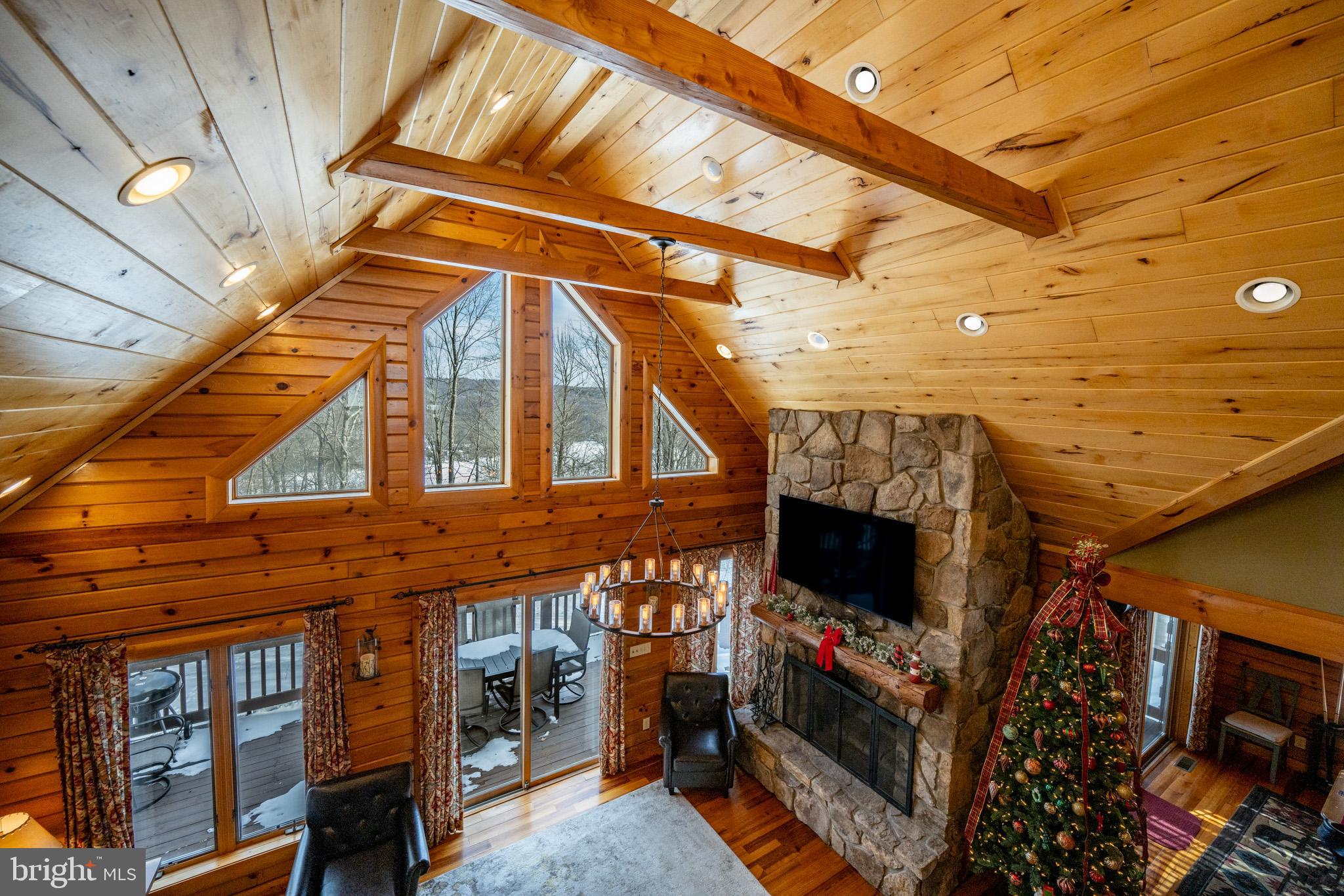 SANDY SHORES - Residential