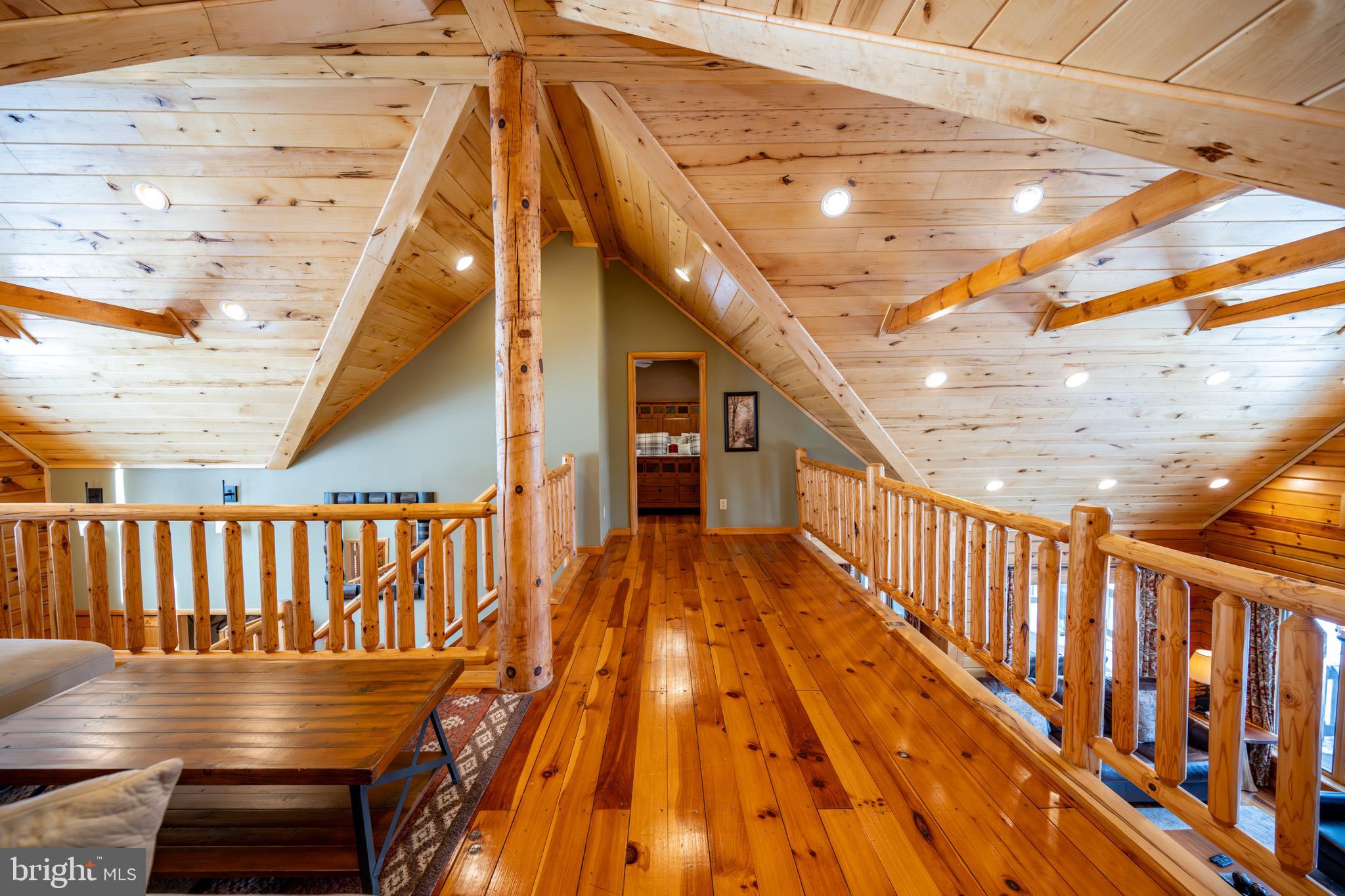 SANDY SHORES - Residential