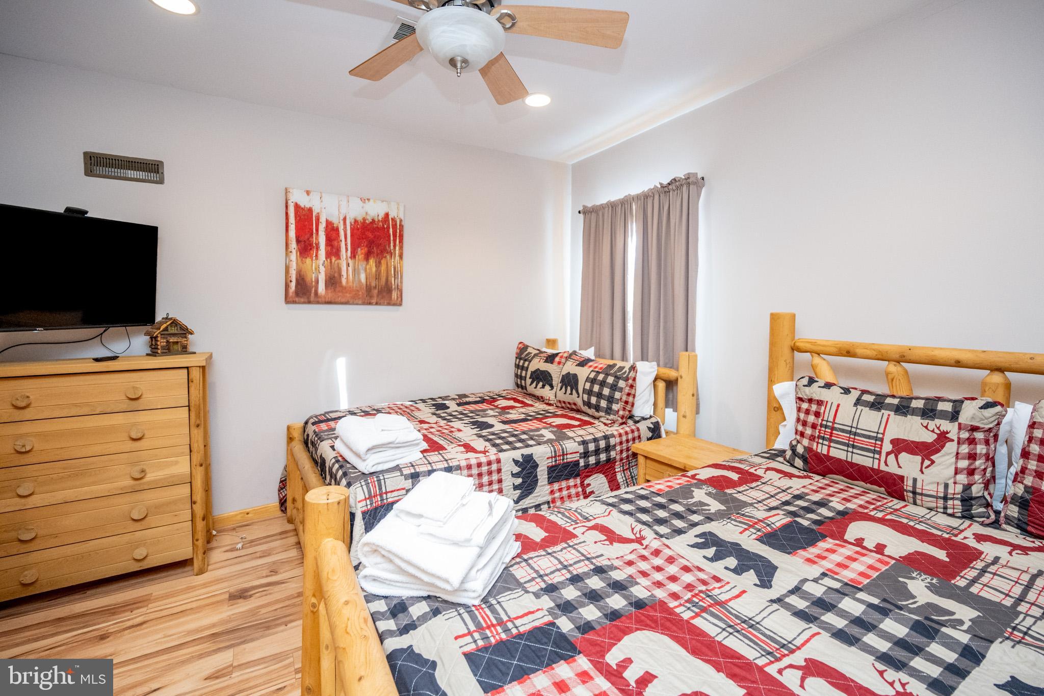 SANDY SHORES - Residential