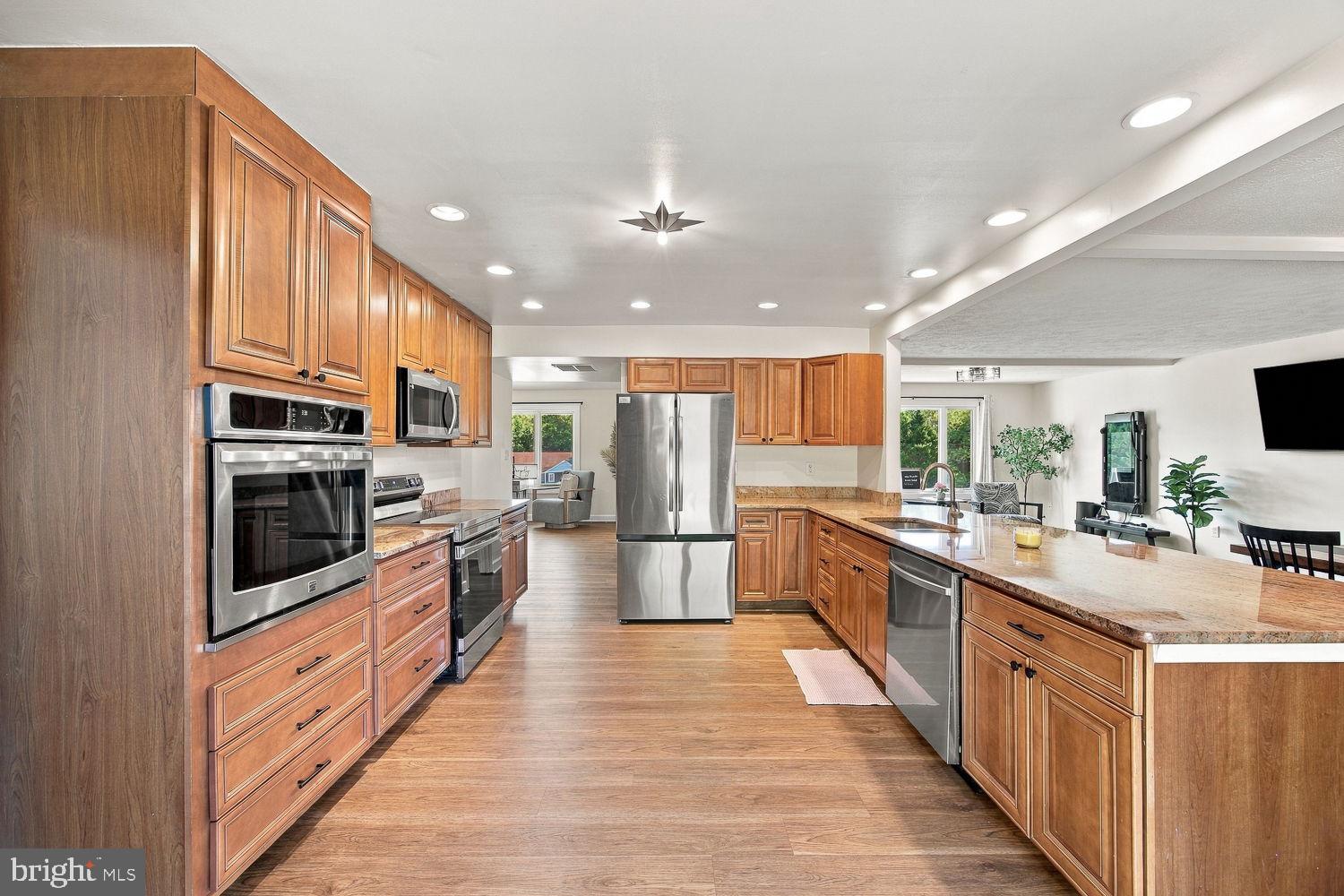 3781 RED BERRY DRIVE