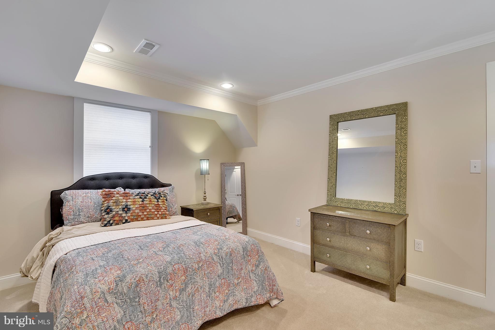 FAIRFAX FARMS - Residential