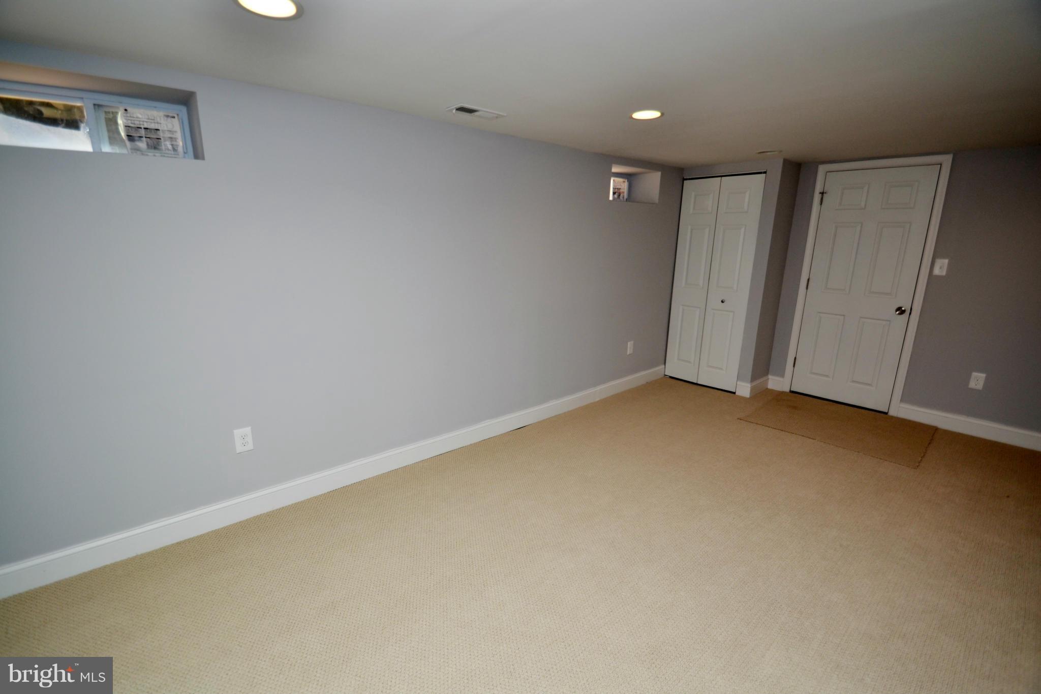 HILLENDALE FARMS - Residential