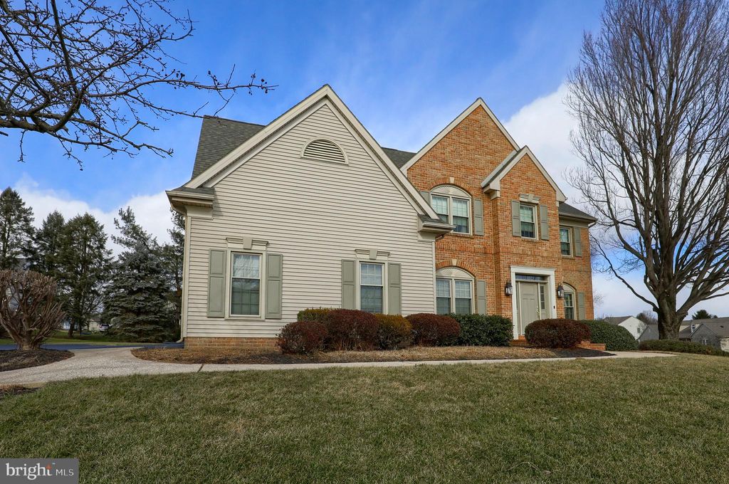 Photo of 2933 HEARTHSIDE LN, LANCASTER, PA 17601 (MLS # PALA2030428)