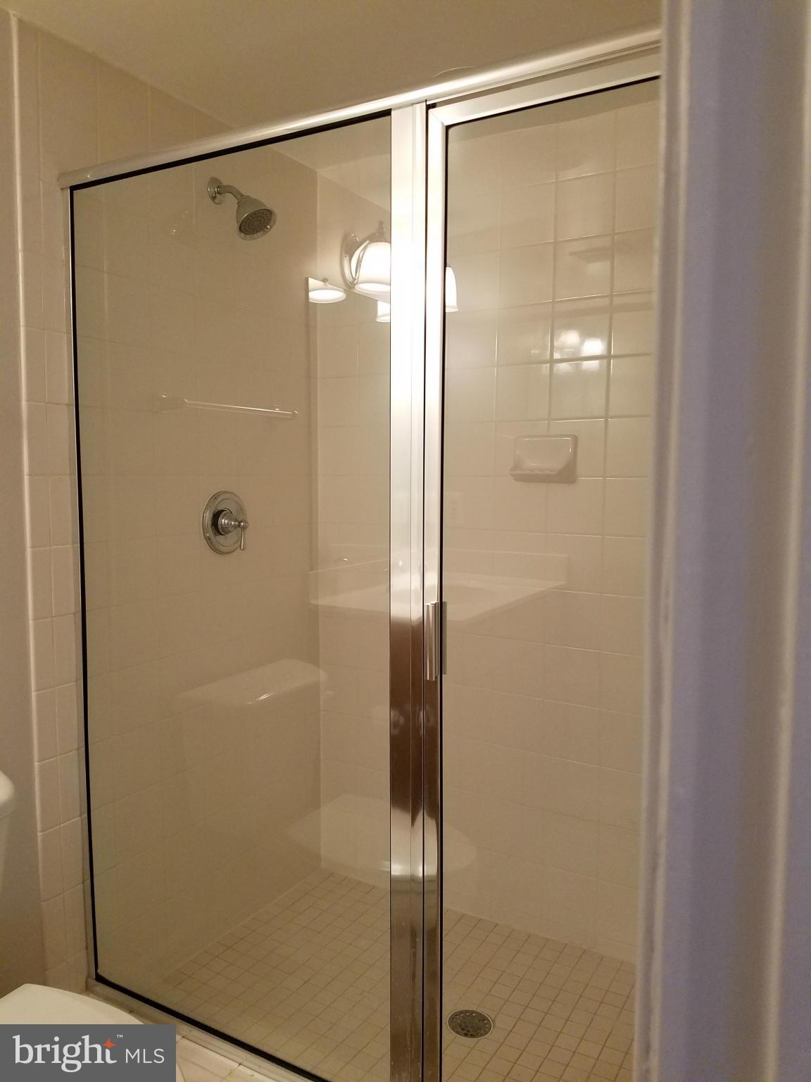 WEST VILLAGE OF SHIRLINGTON - Residential Lease