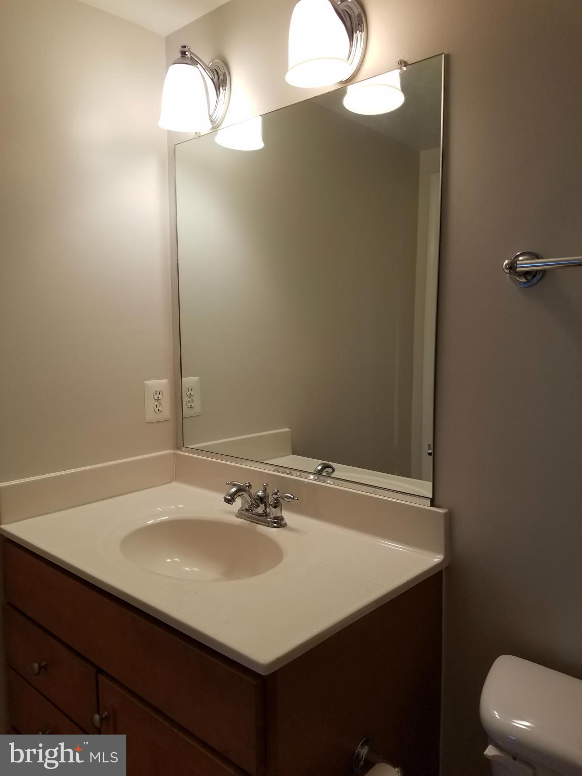 WEST VILLAGE OF SHIRLINGTON - Residential Lease