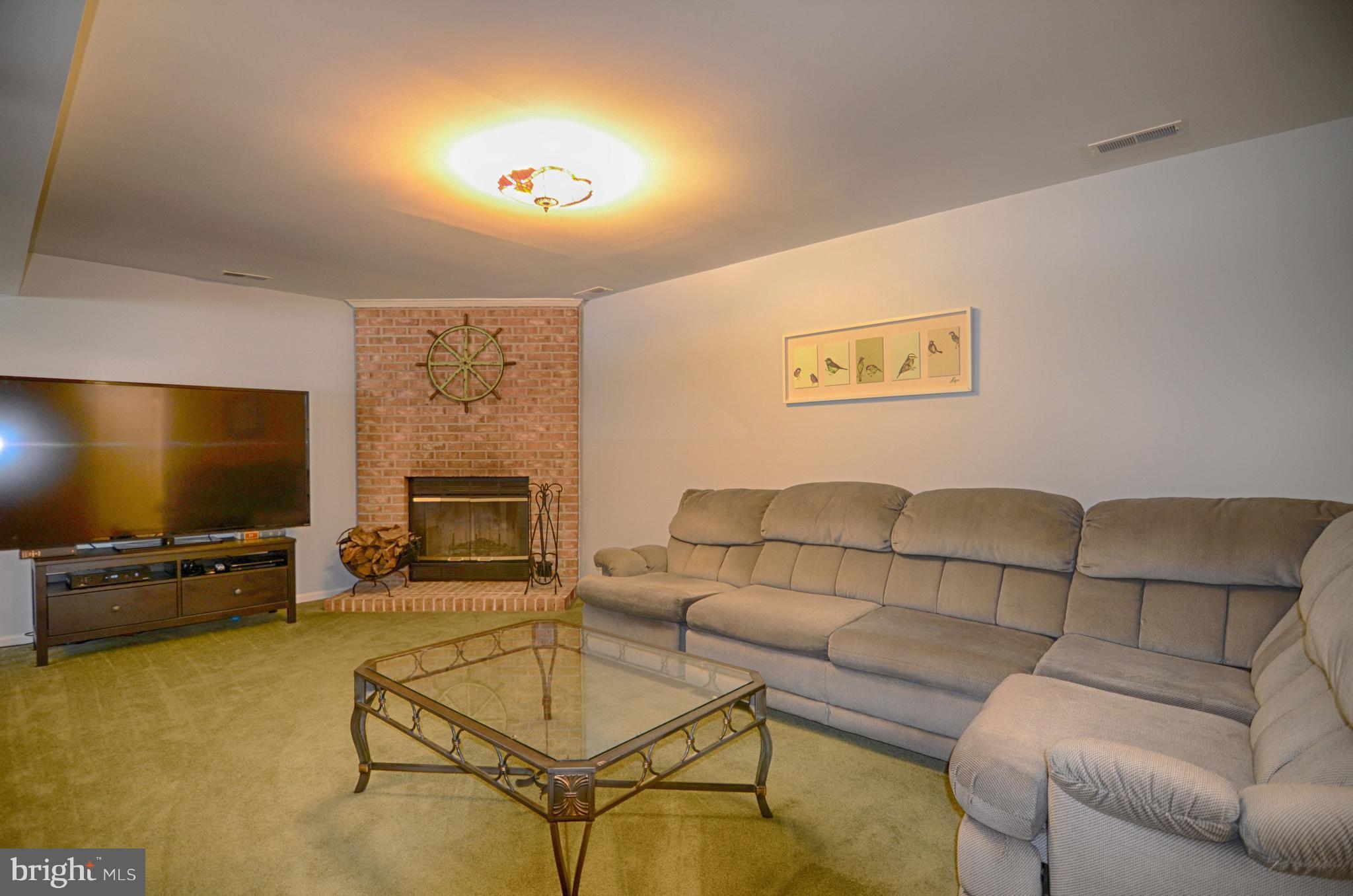 FOX HAVEN ESTATES - Residential