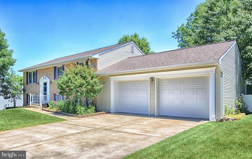 Beautifully maintained detached home in quiet setting. Living room w/vaulted ceiling. Open LR/DR.  Kitchen w/large pantry & skylight. 3BR + 3 full baths. L/L fam room with built-ins & FP. Tons of storage in L/L and in oversized 2-car garage. Landscaped fenced yard with 2-tier Trex deck and paver patio. 2yr old architectural shingle roof.Convenient to I795, new Wegmans, restaurants, and more.