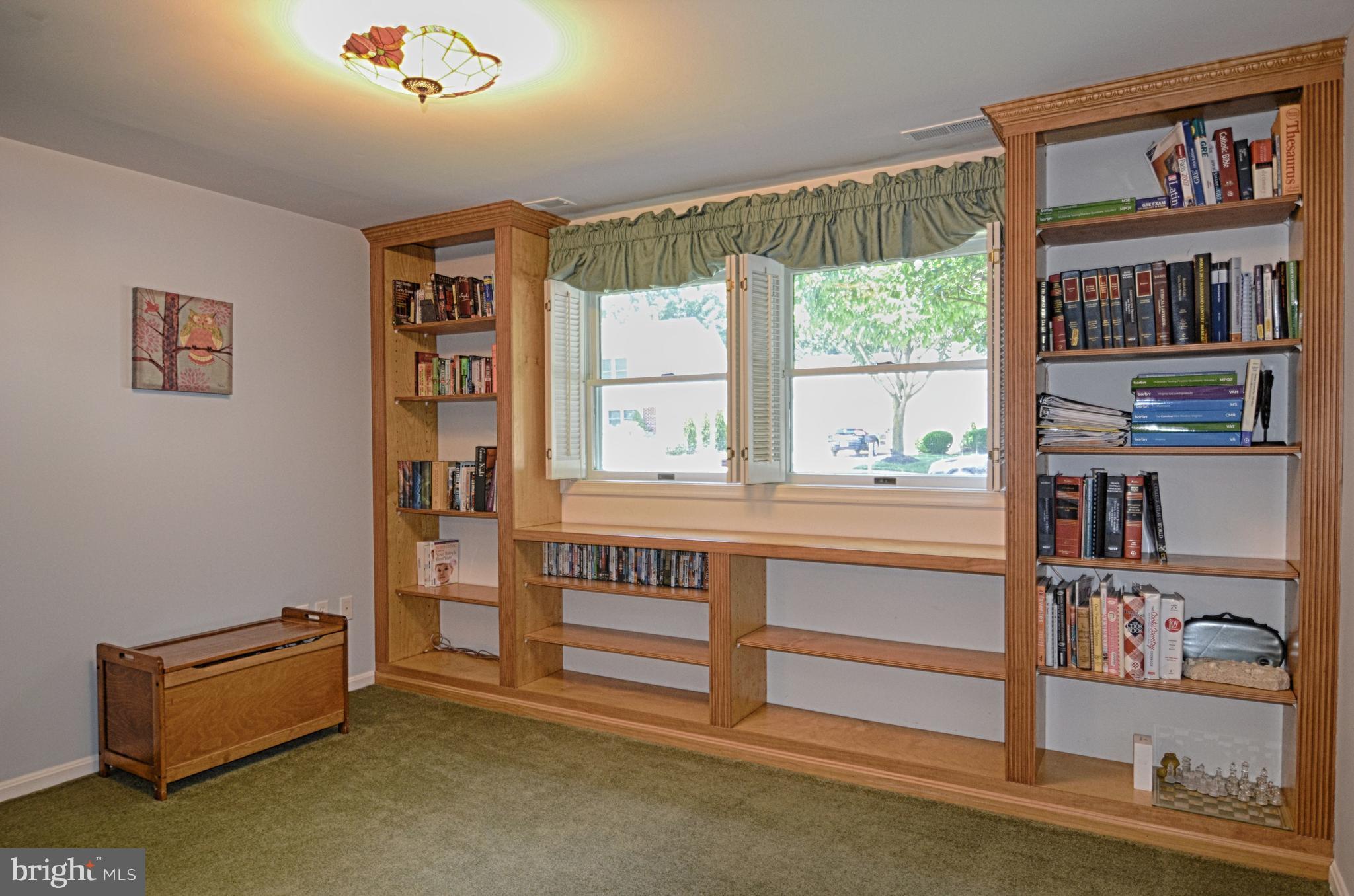 FOX HAVEN ESTATES - Residential