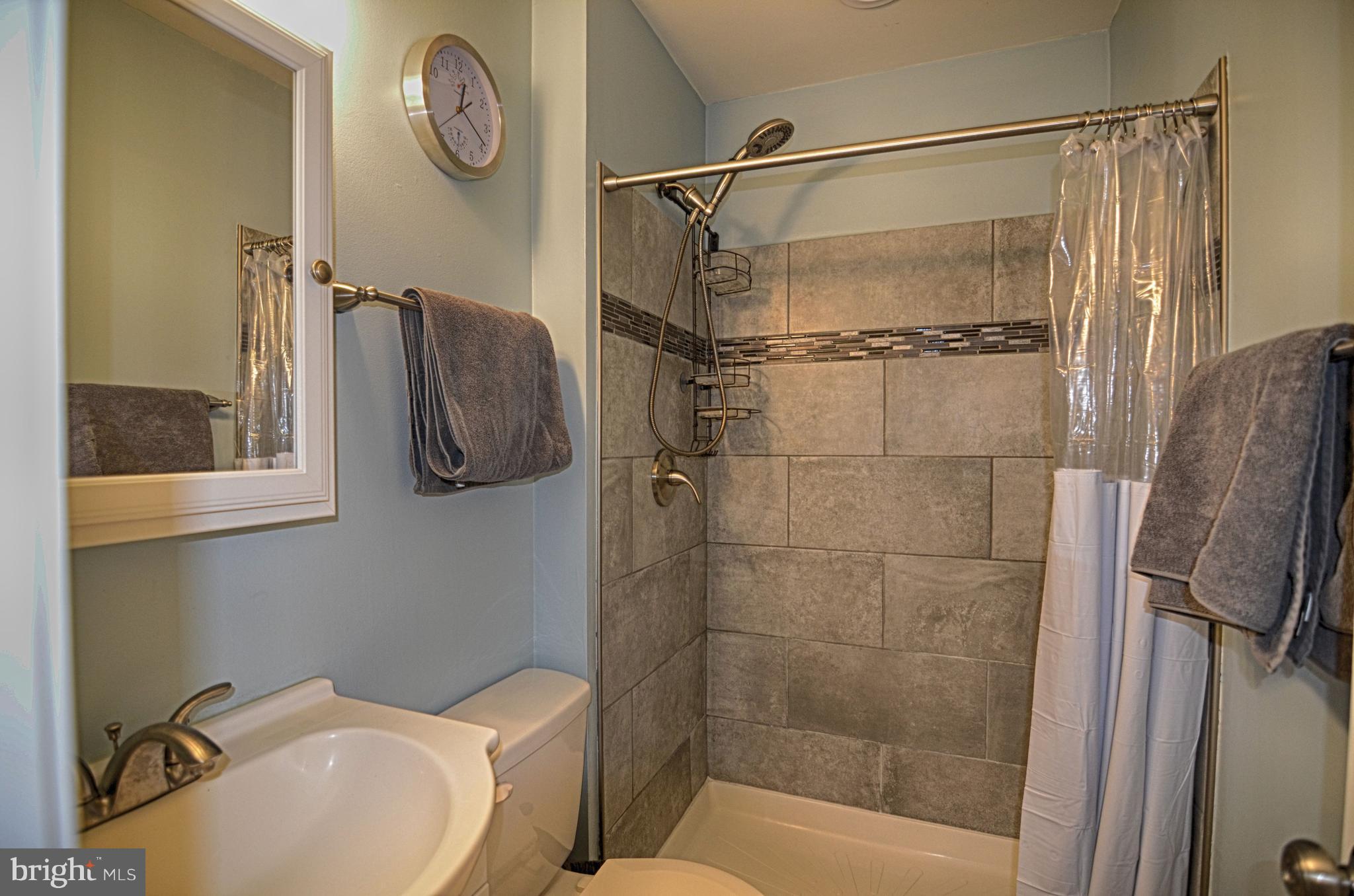 FOX HAVEN ESTATES - Residential