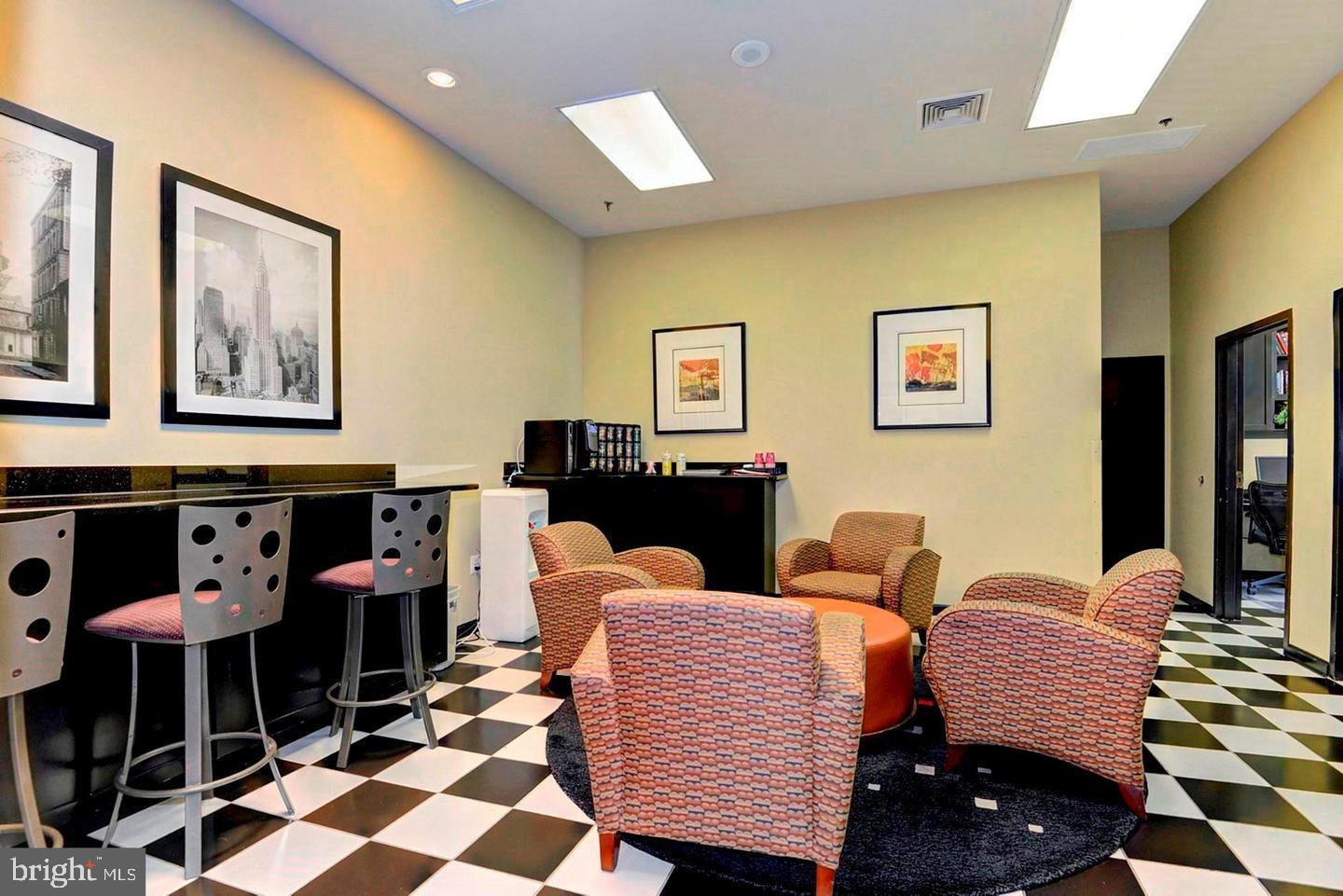 EASTVIEW AT BALLSTON METRO - Residential