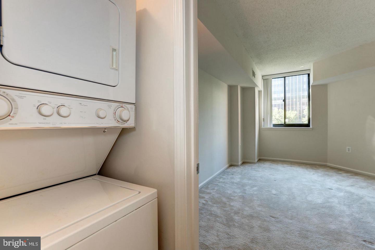 EASTVIEW AT BALLSTON METRO - Residential