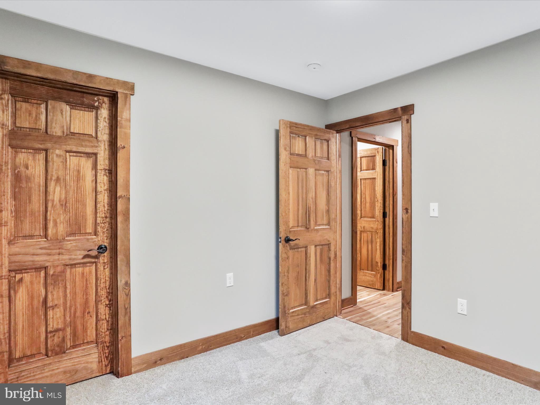 SLEEPY VIEW ESTATES - Residential