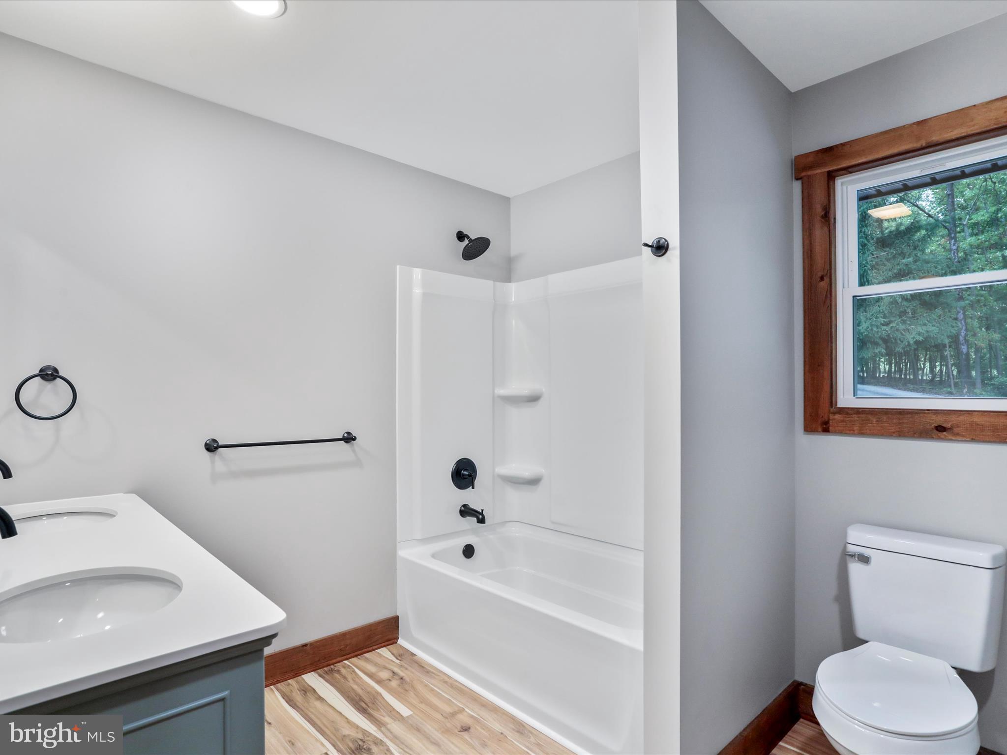 SLEEPY VIEW ESTATES - Residential