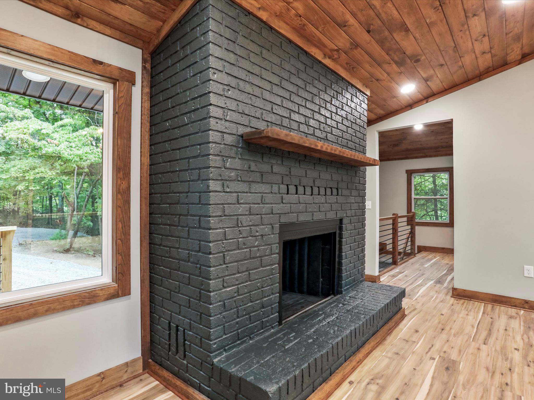 SLEEPY VIEW ESTATES - Residential