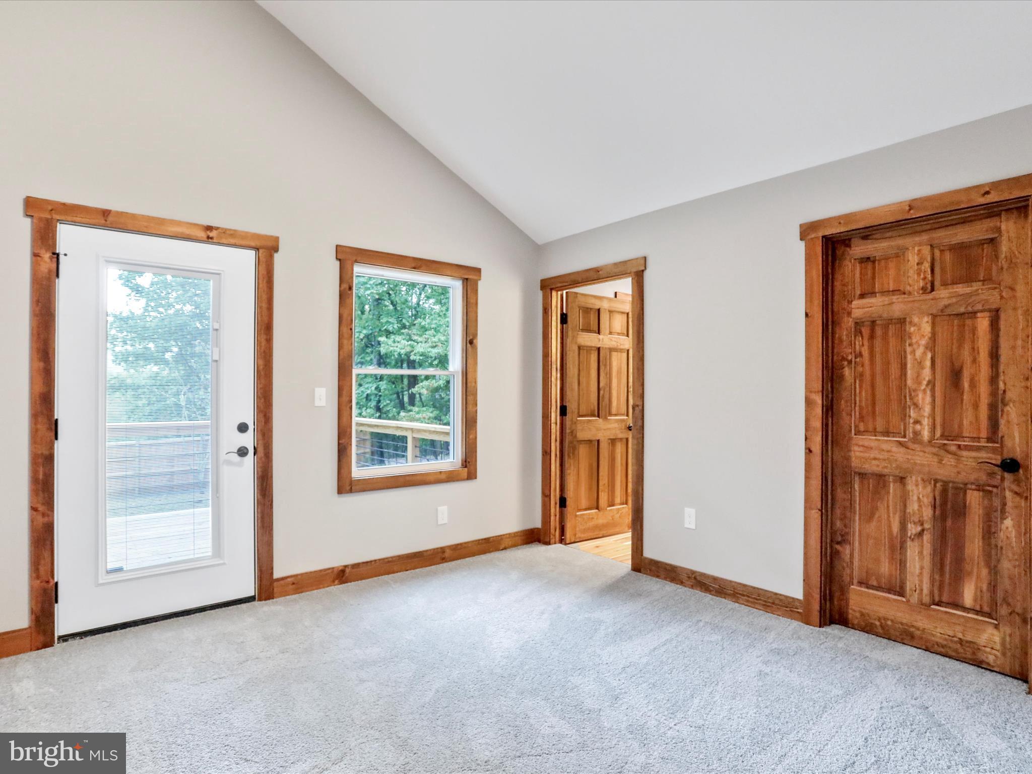 SLEEPY VIEW ESTATES - Residential