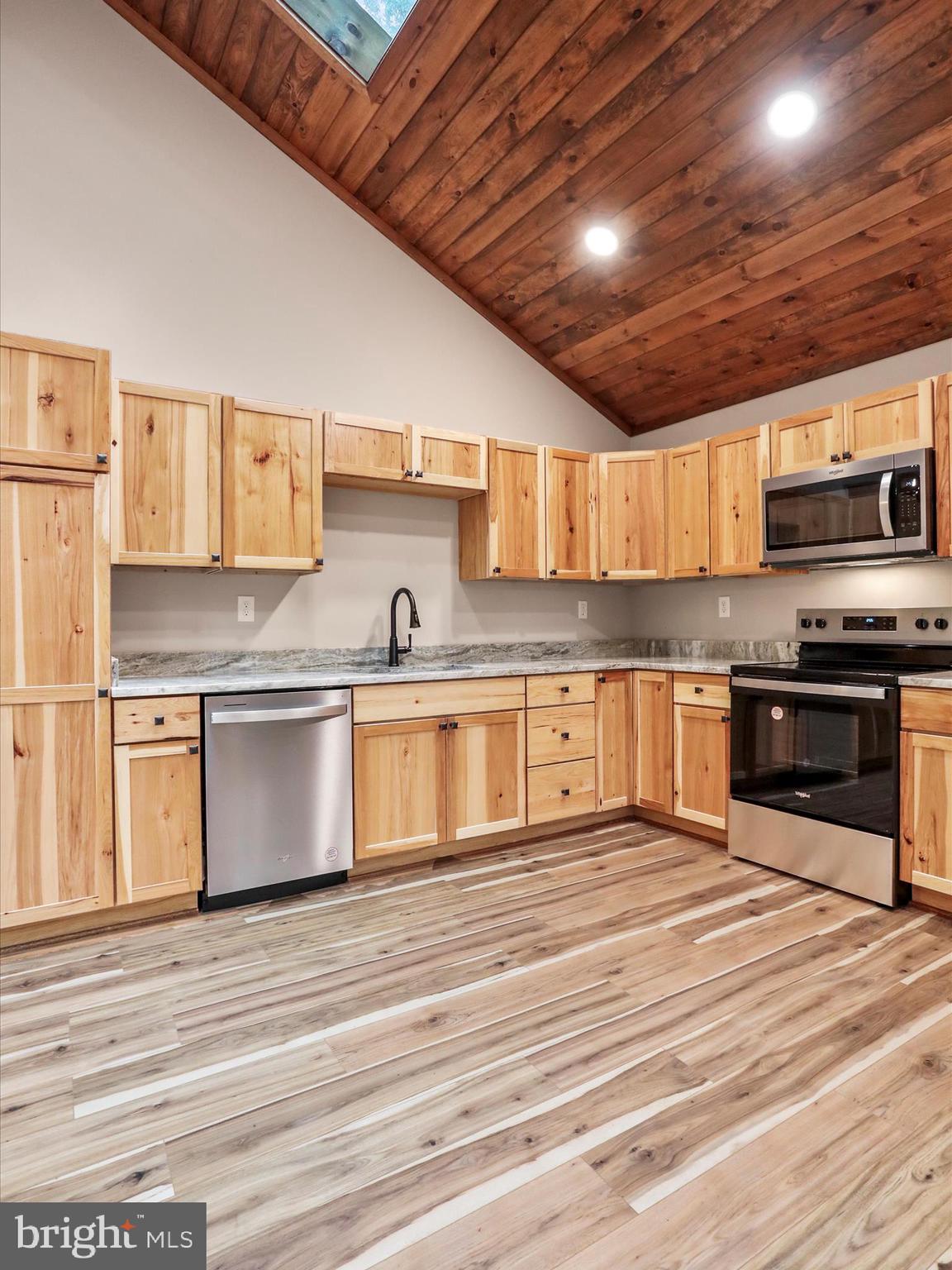 SLEEPY VIEW ESTATES - Residential