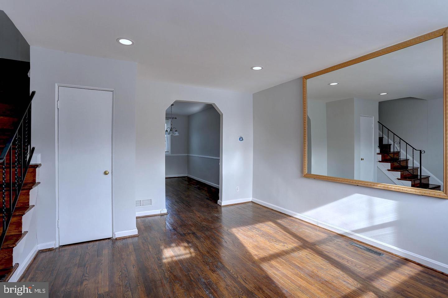 GREEN SPRING - Residential Lease