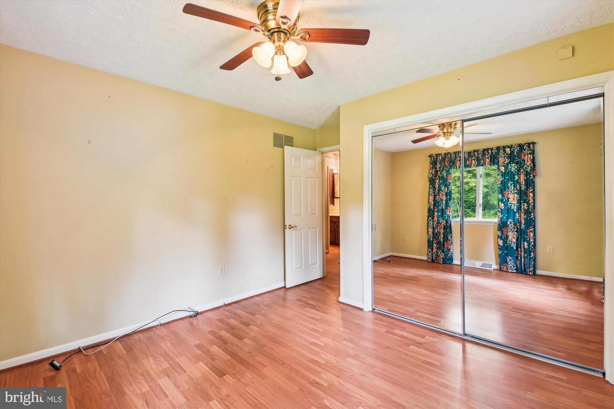 PRIESTFORD HILLS - Residential