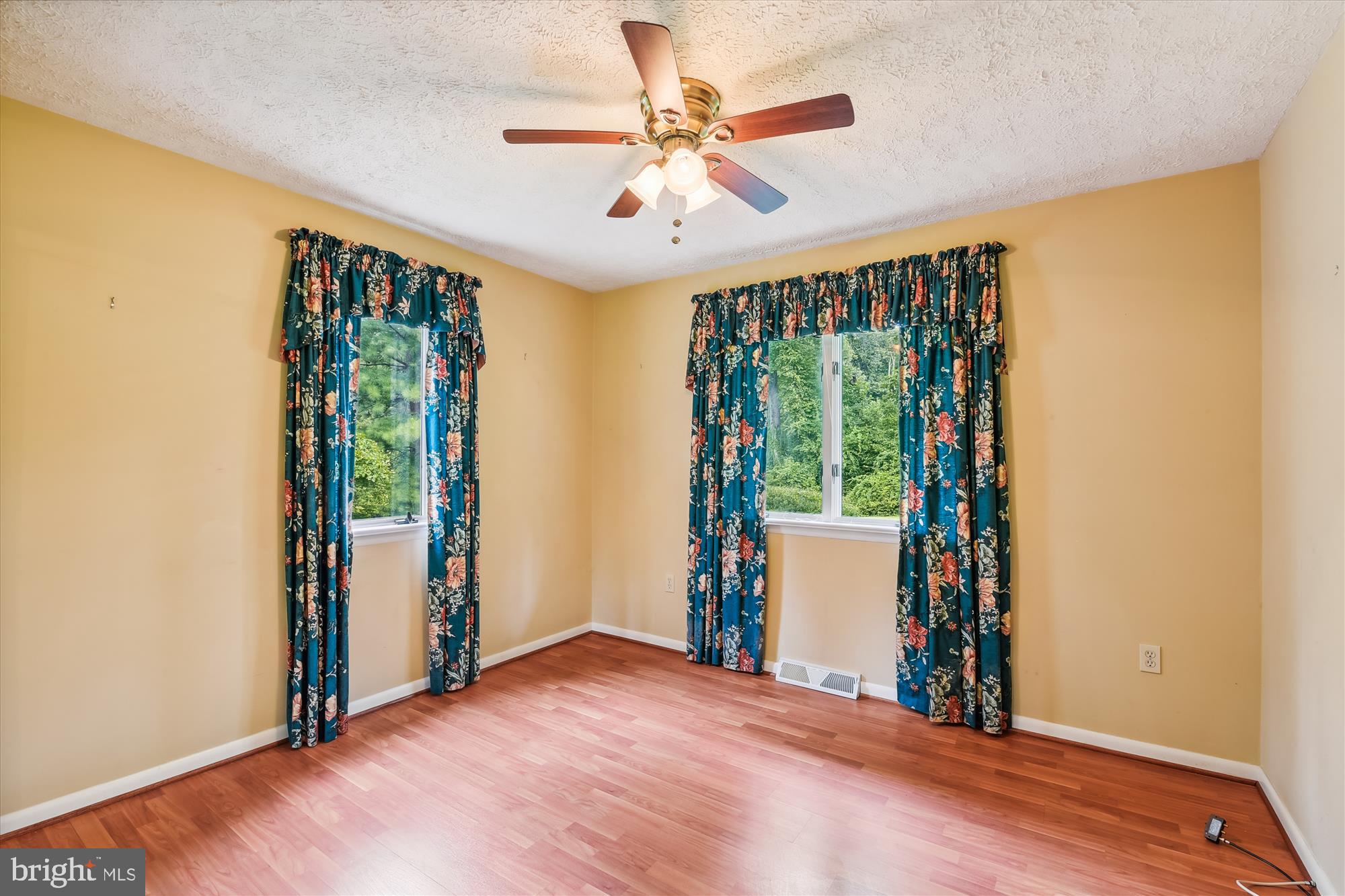 PRIESTFORD HILLS - Residential