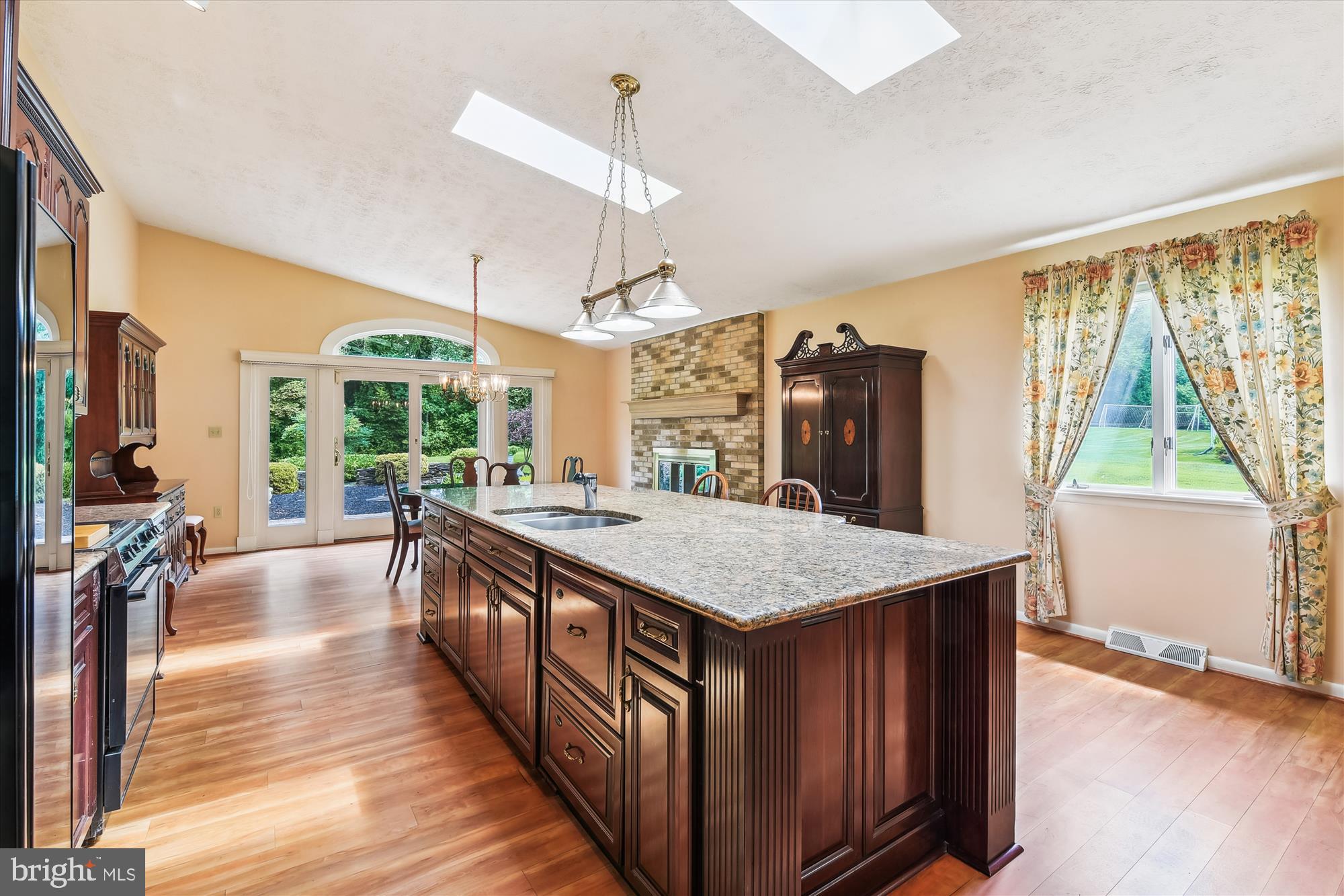 PRIESTFORD HILLS - Residential