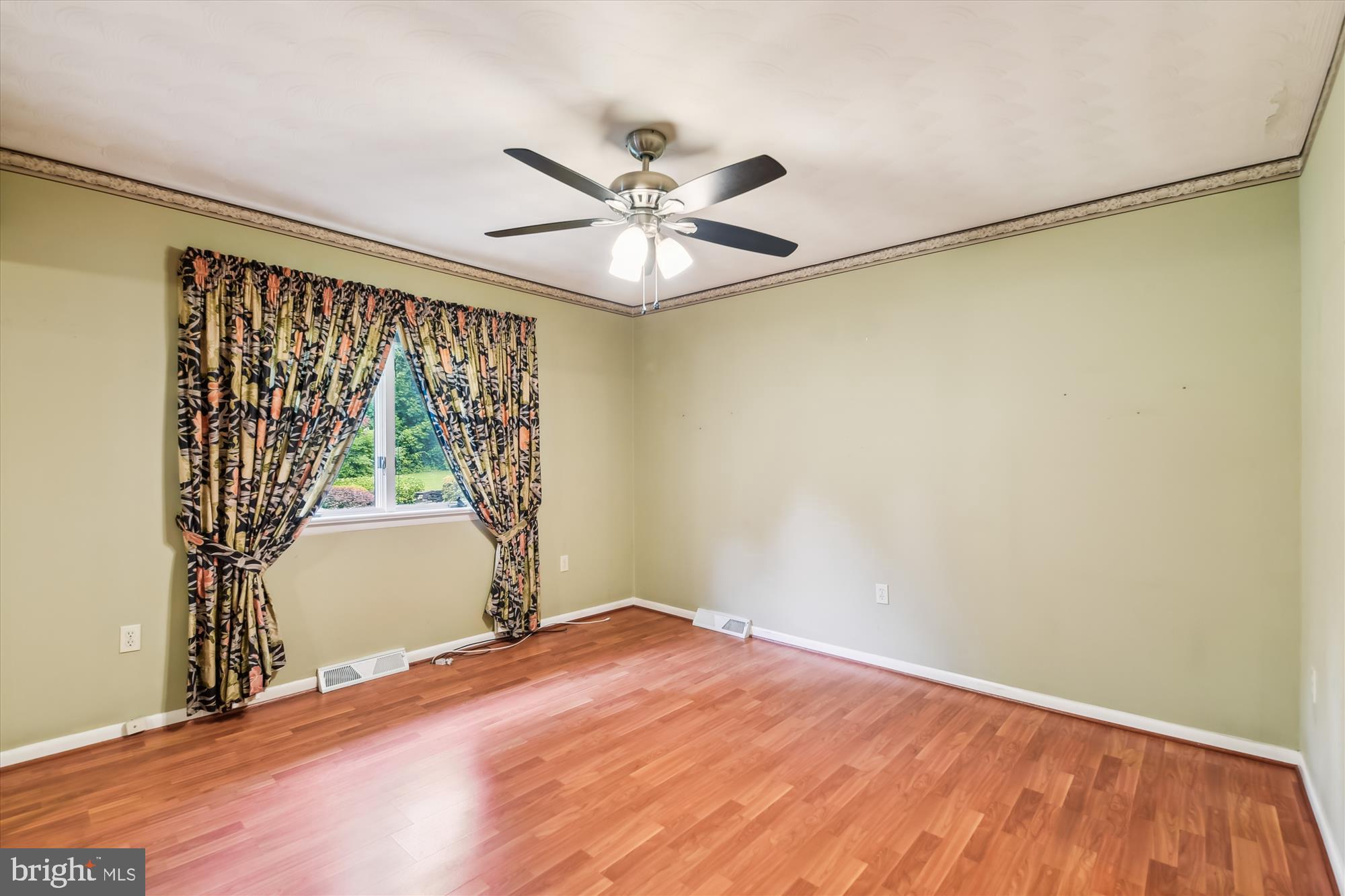 PRIESTFORD HILLS - Residential