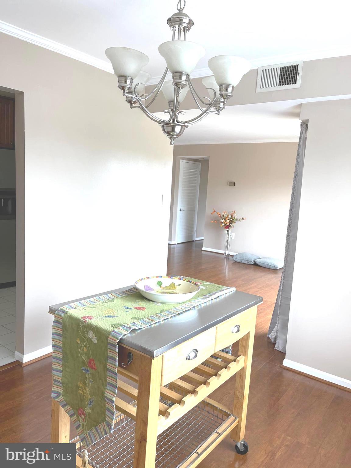 HAWTHORNE VILLAGE - Residential Lease