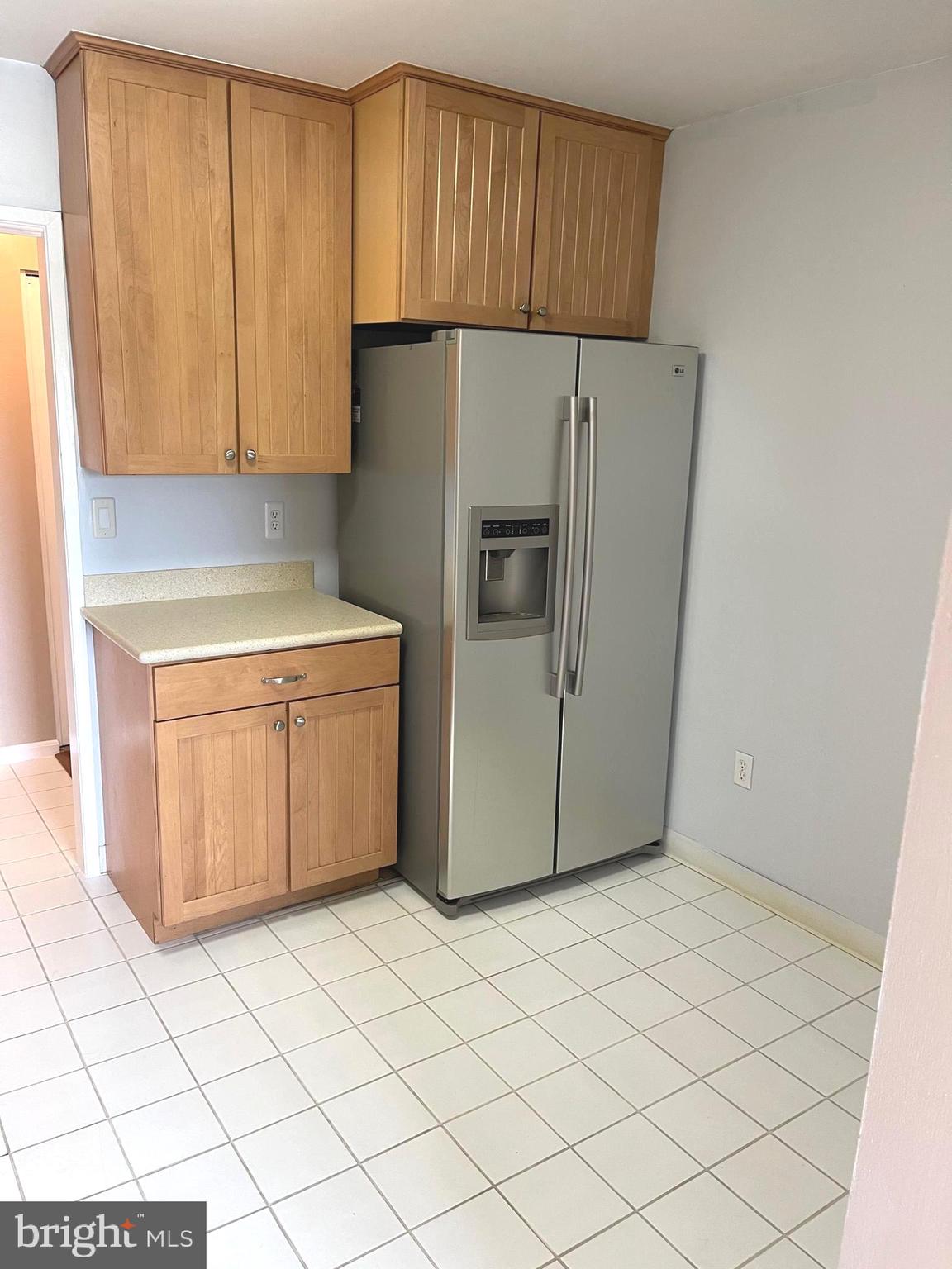 HAWTHORNE VILLAGE - Residential Lease