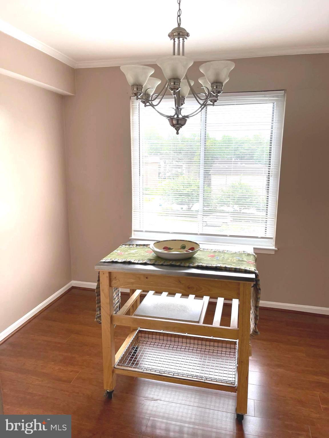 HAWTHORNE VILLAGE - Residential Lease