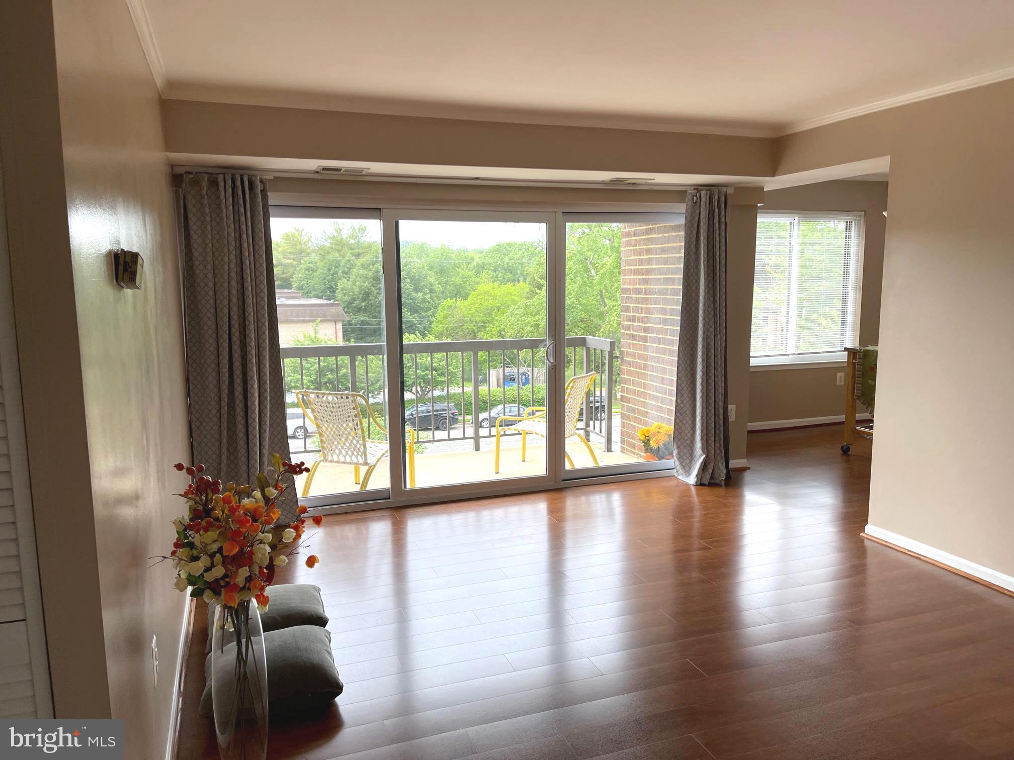 HAWTHORNE VILLAGE - Residential Lease