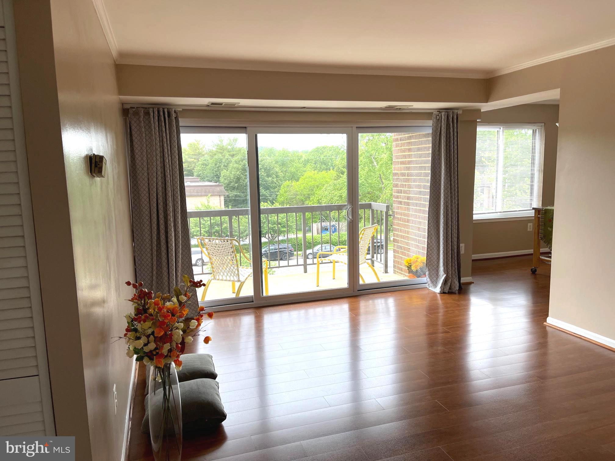 HAWTHORNE VILLAGE - Residential Lease