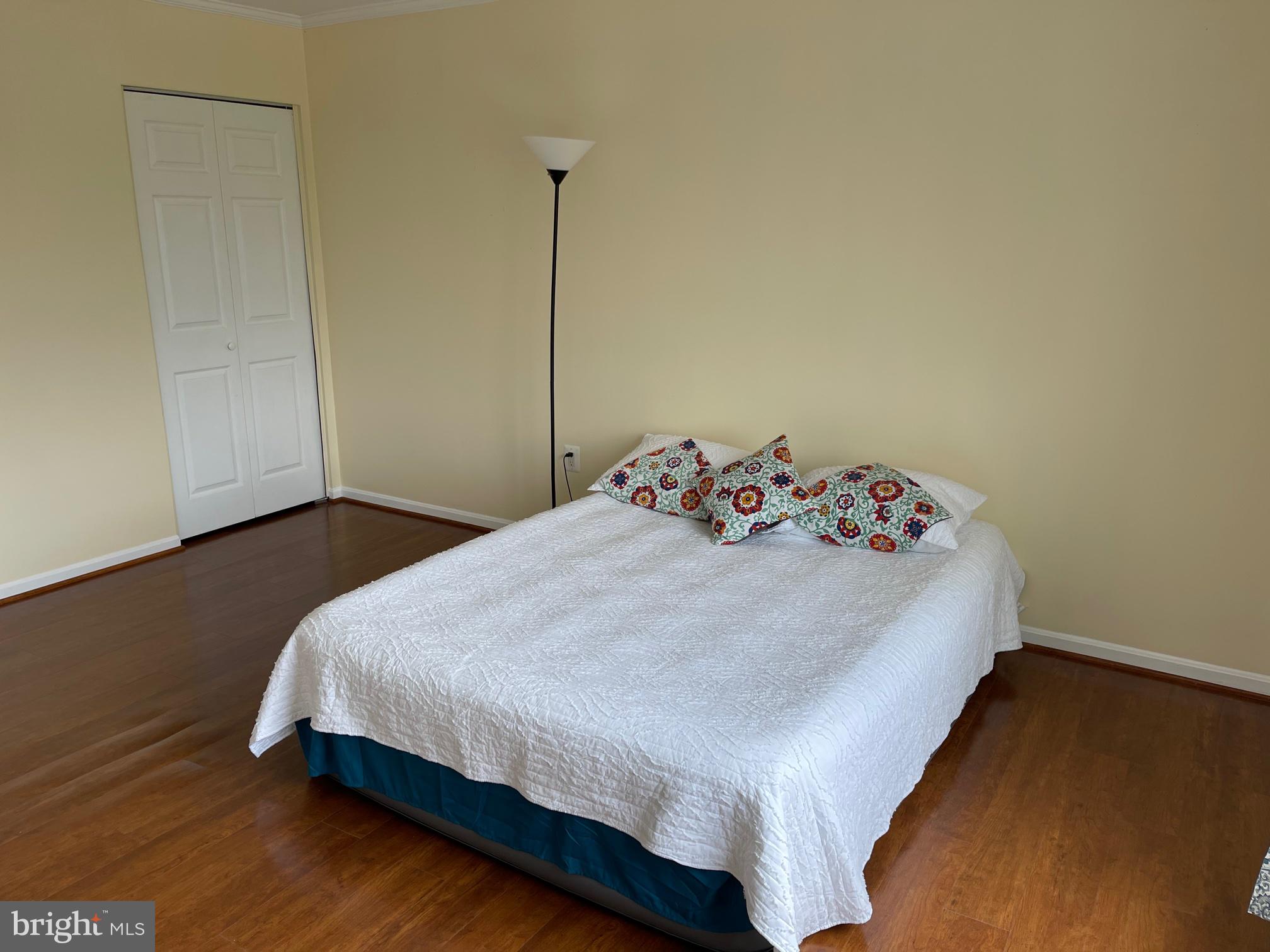 HAWTHORNE VILLAGE - Residential Lease