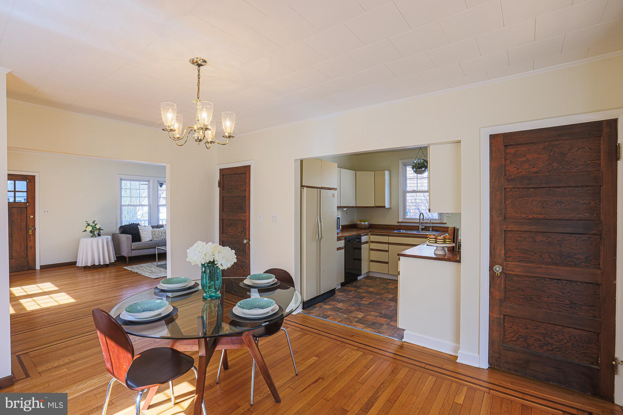 MOUNT WASHINGTON - Residential