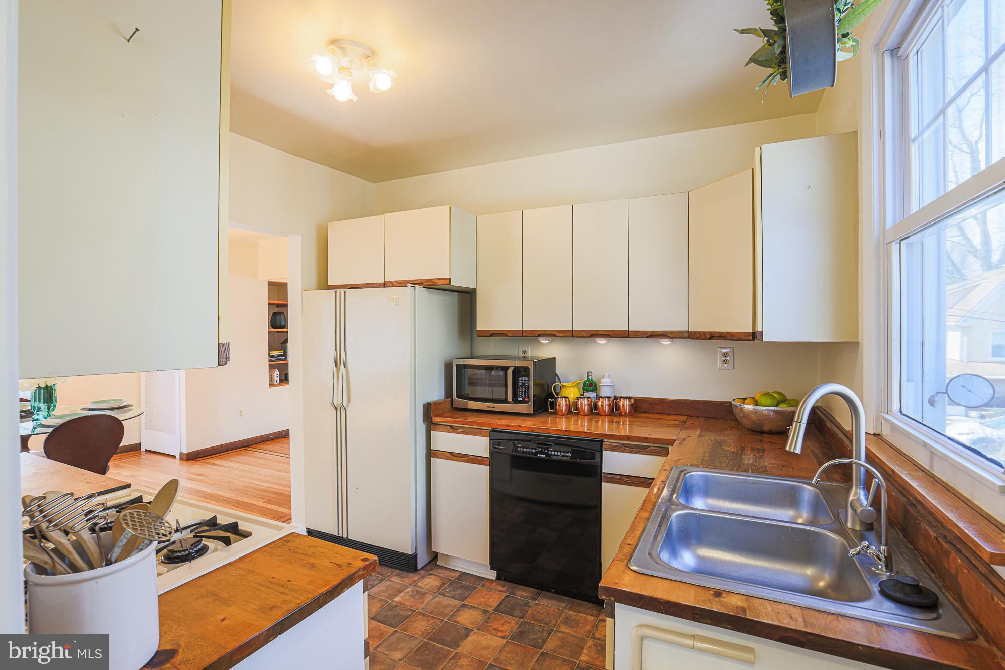 MOUNT WASHINGTON - Residential