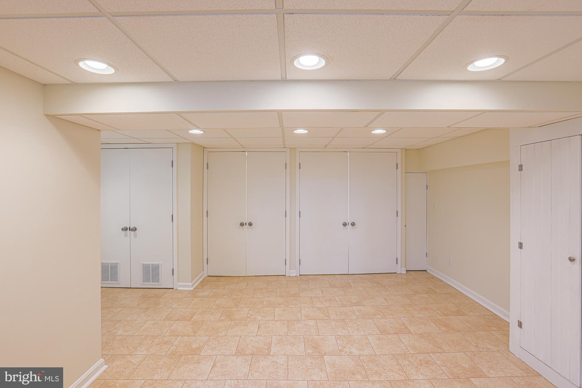 MOUNT WASHINGTON - Residential