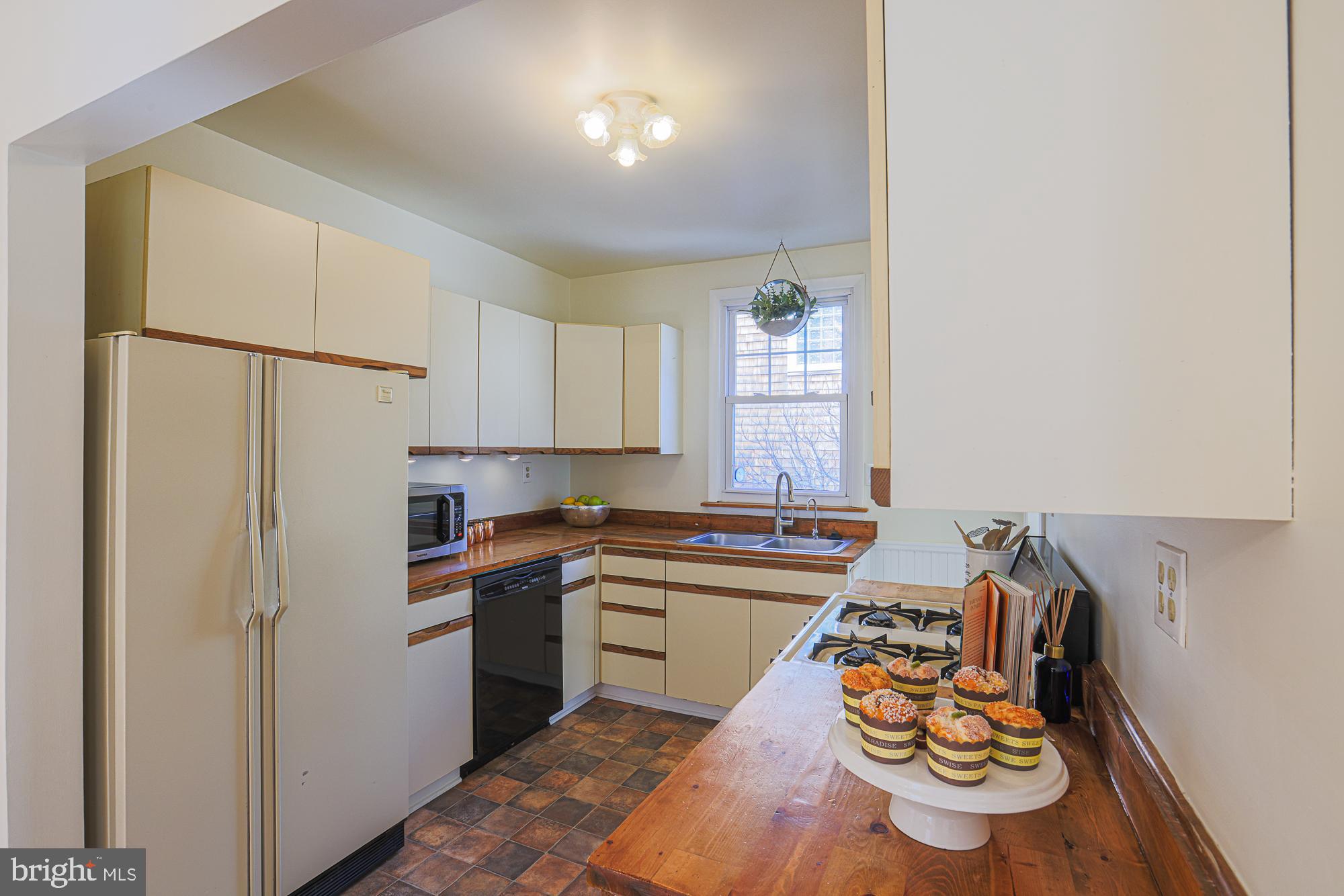 MOUNT WASHINGTON - Residential