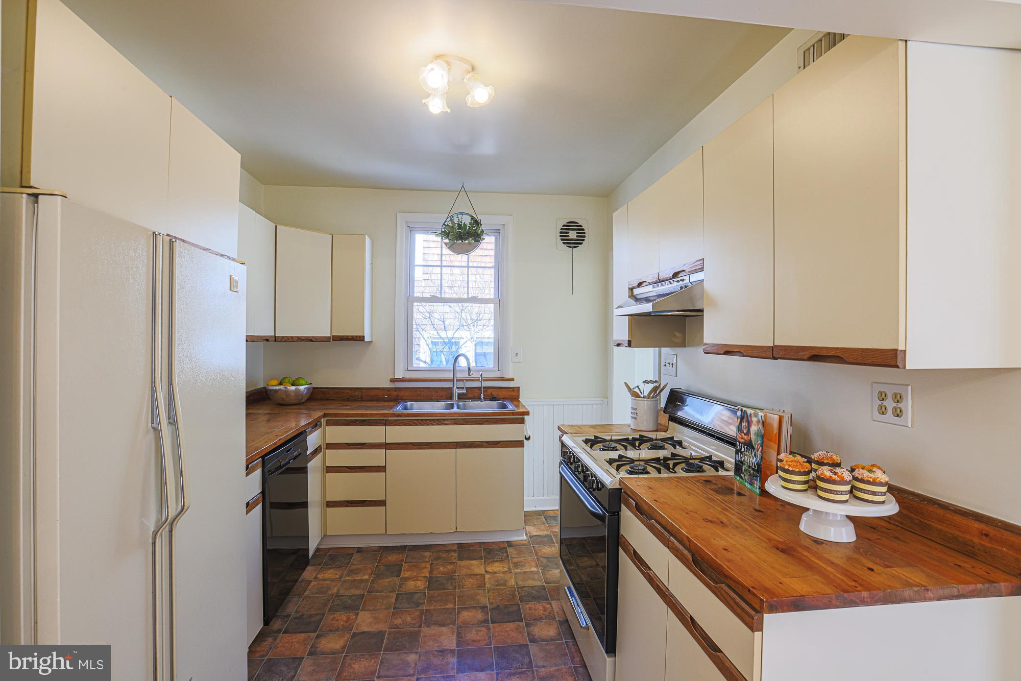 MOUNT WASHINGTON - Residential