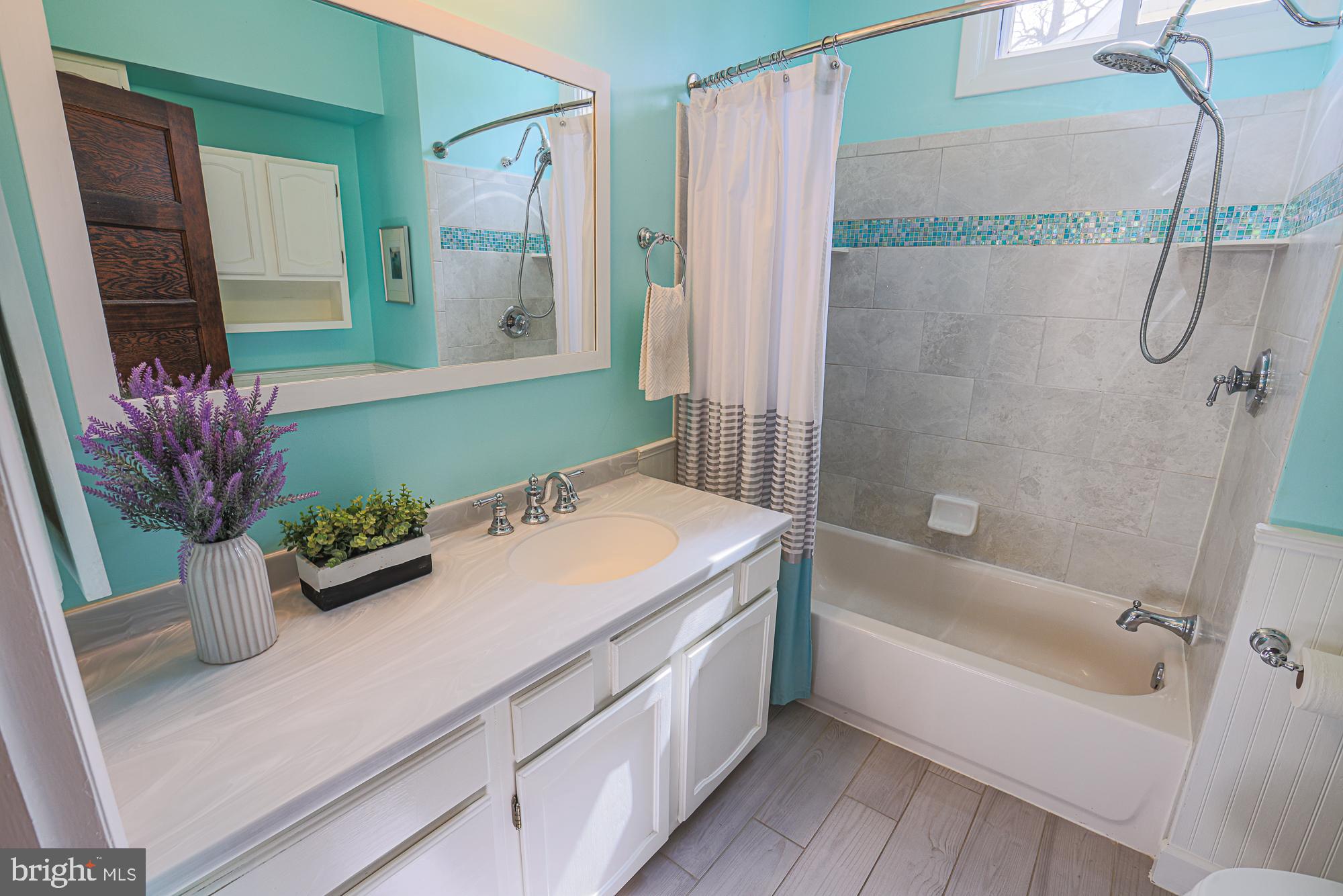 MOUNT WASHINGTON - Residential