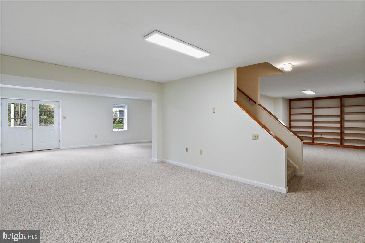 LOCUST HILL - Residential