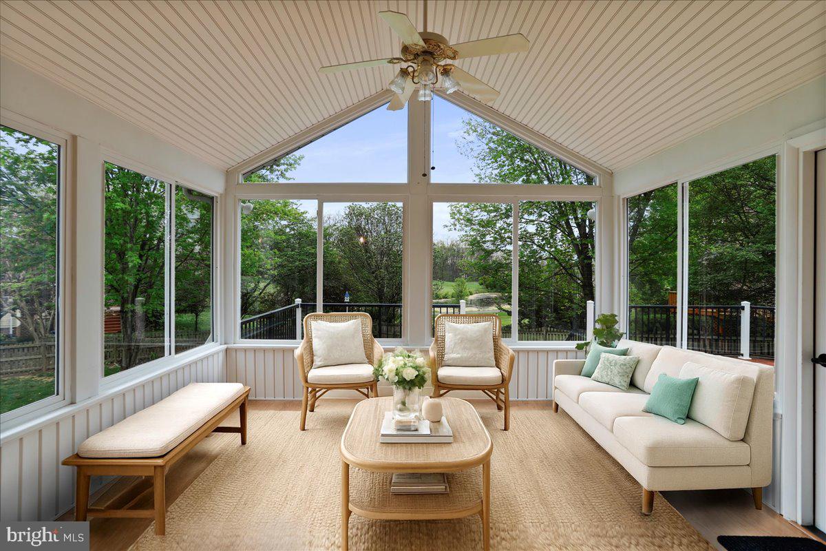 LOCUST HILL - Residential