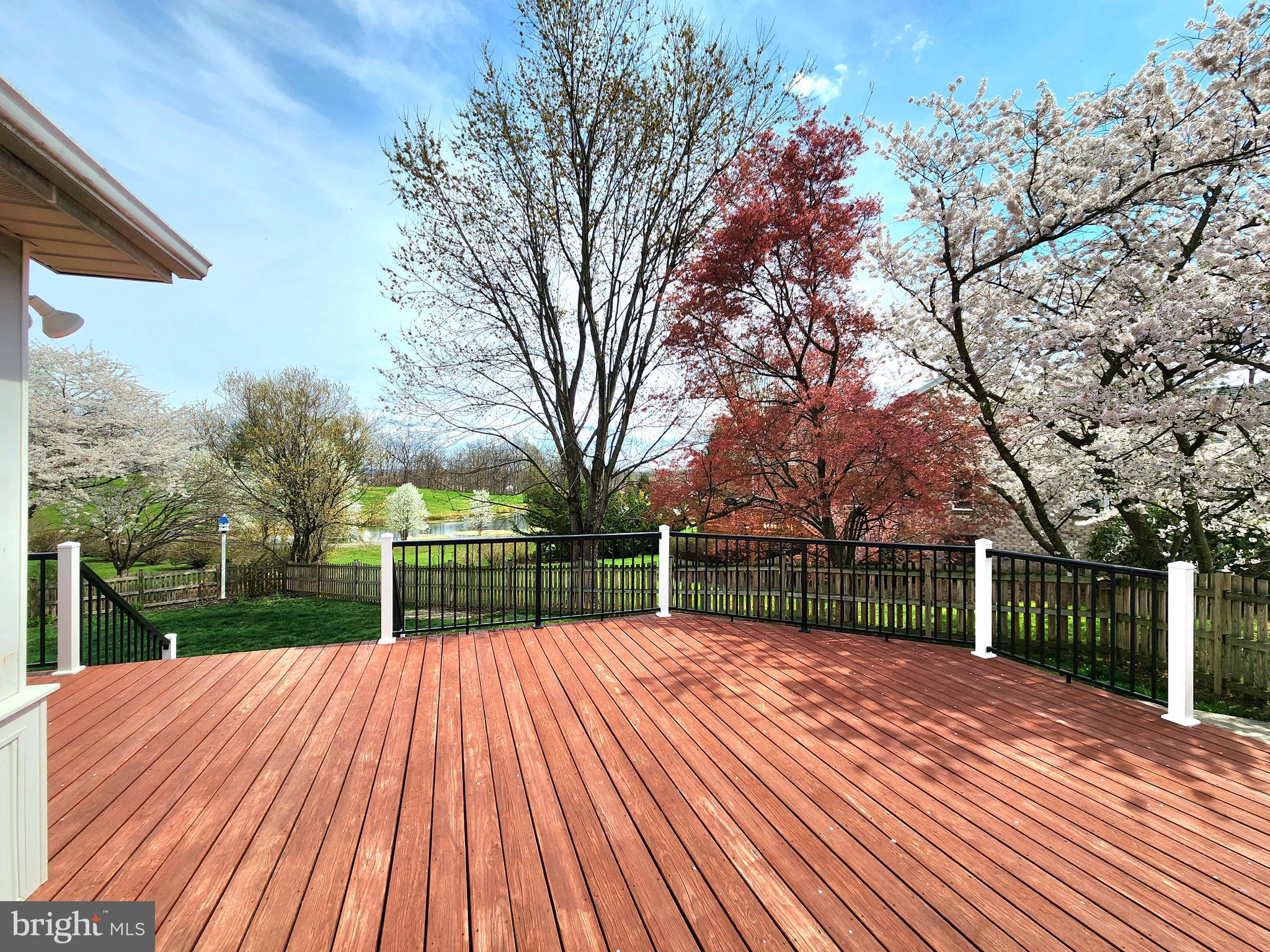 LOCUST HILL - Residential