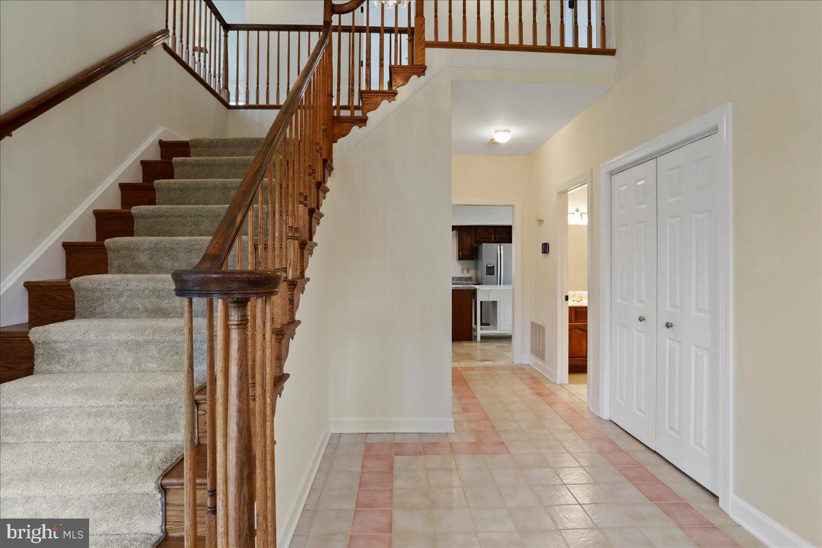 LOCUST HILL - Residential