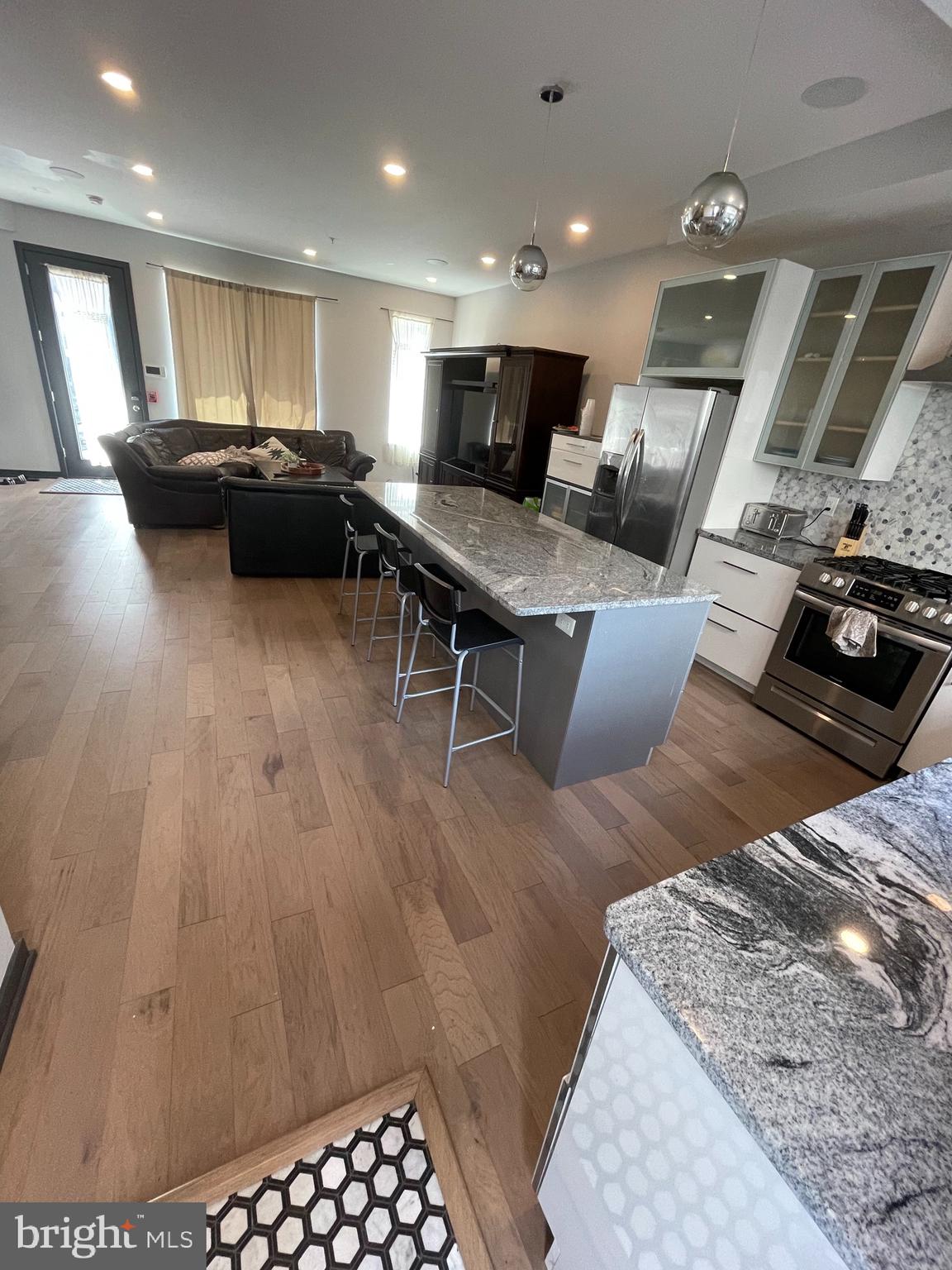 FRANCISVILLE - Residential Lease