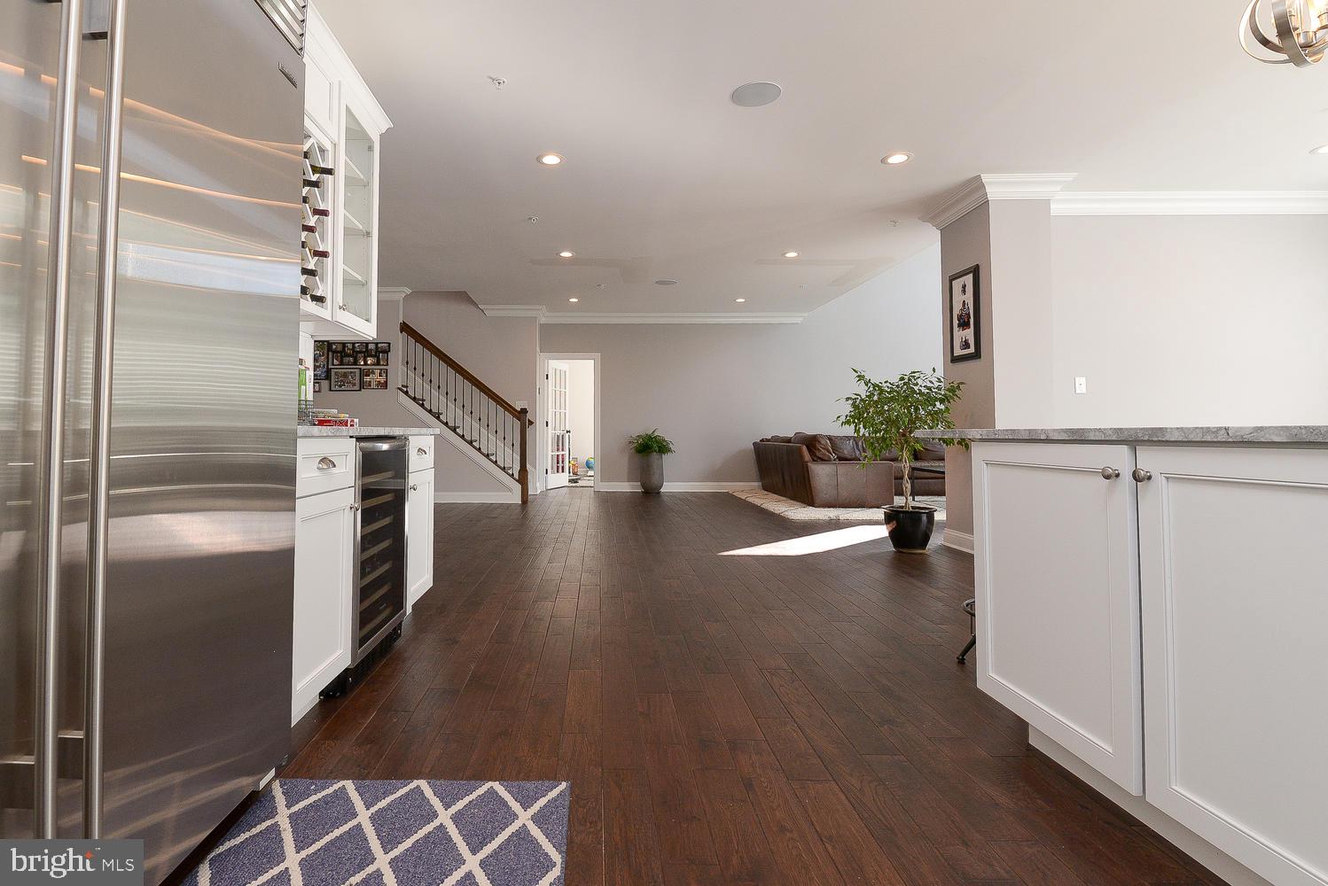 TARTAN SOUTH-PLAT FOUR> - Residential