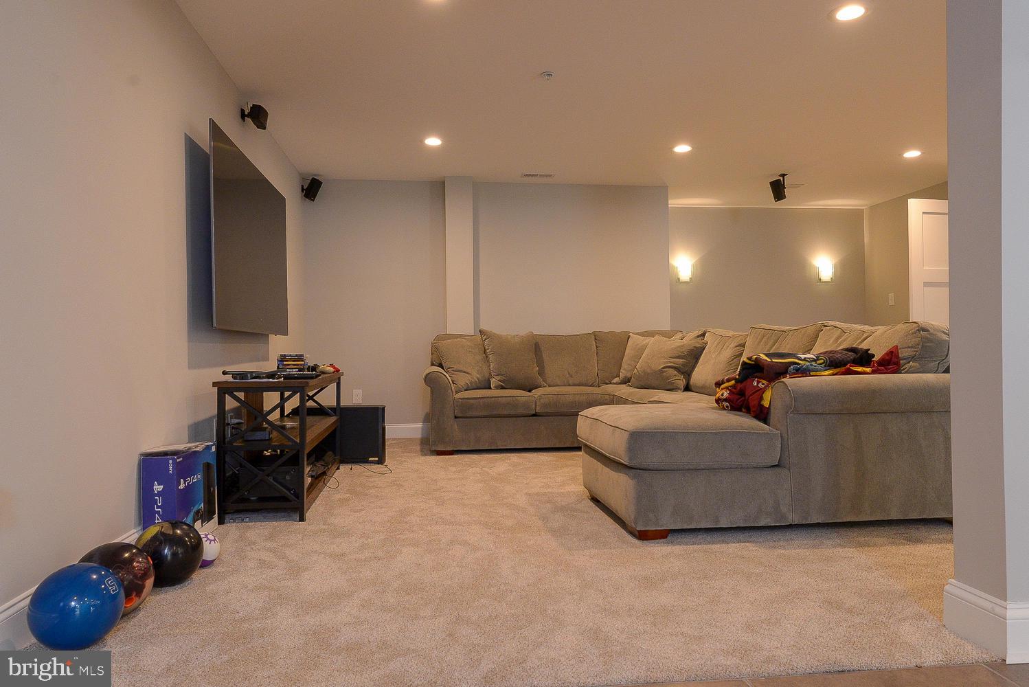 TARTAN SOUTH-PLAT FOUR> - Residential