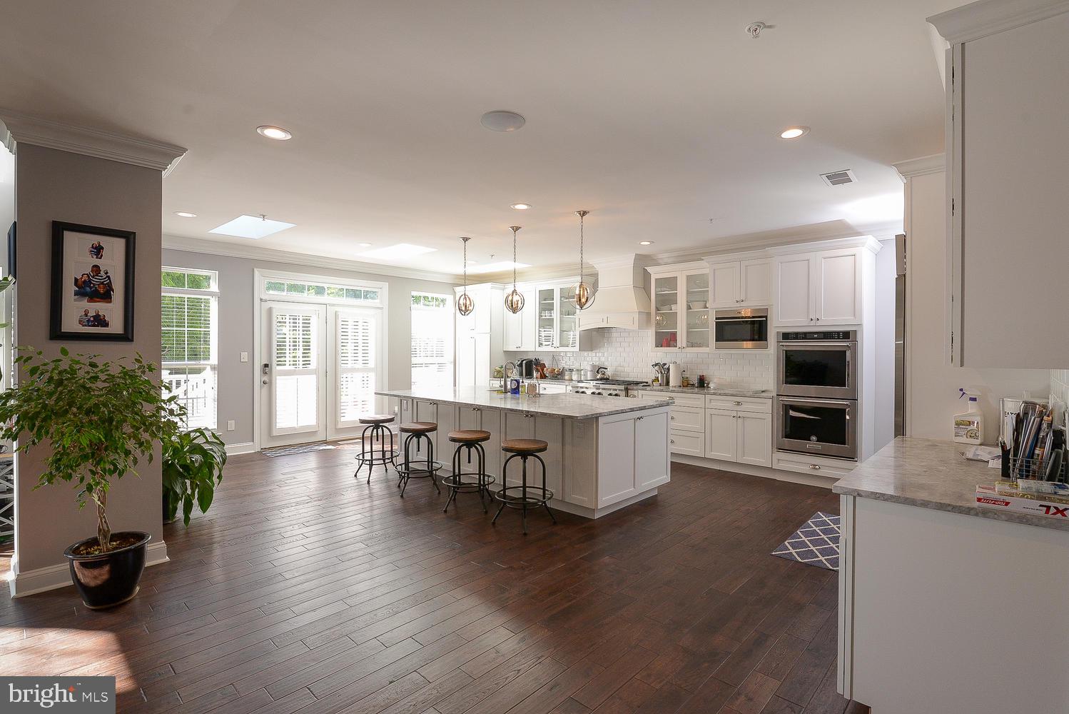 TARTAN SOUTH-PLAT FOUR> - Residential