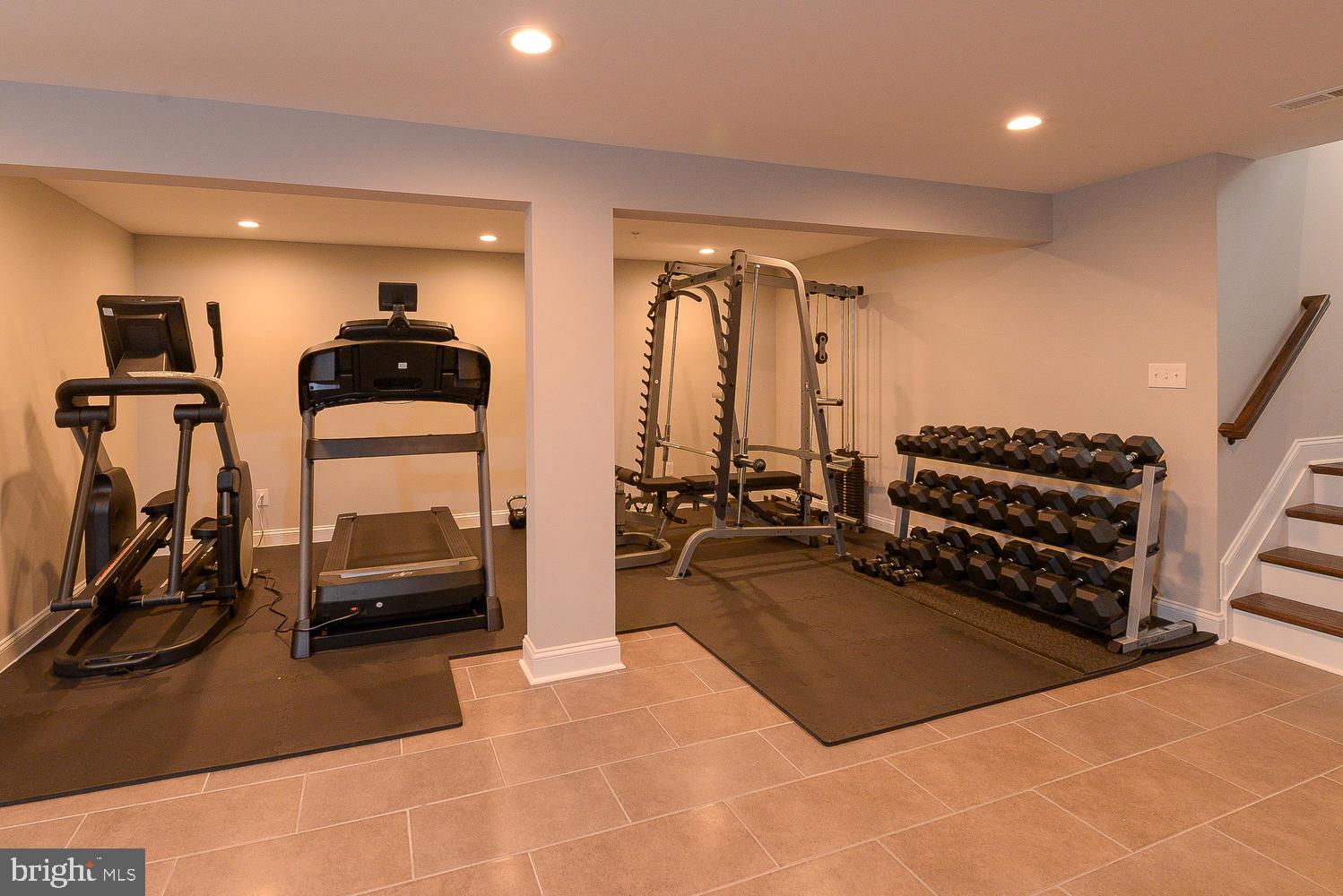 TARTAN SOUTH-PLAT FOUR> - Residential