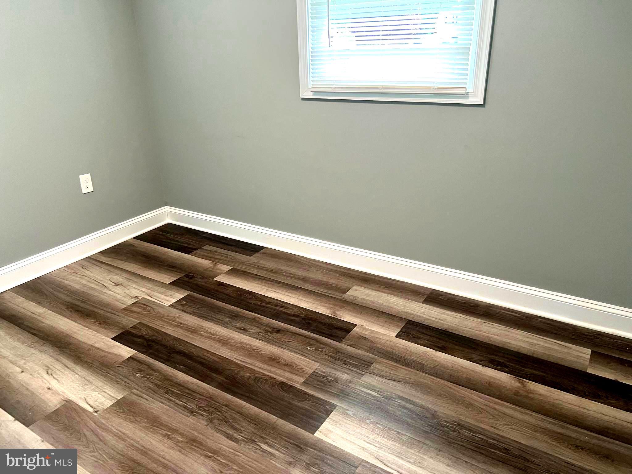 RIVIERA ISLE - Residential