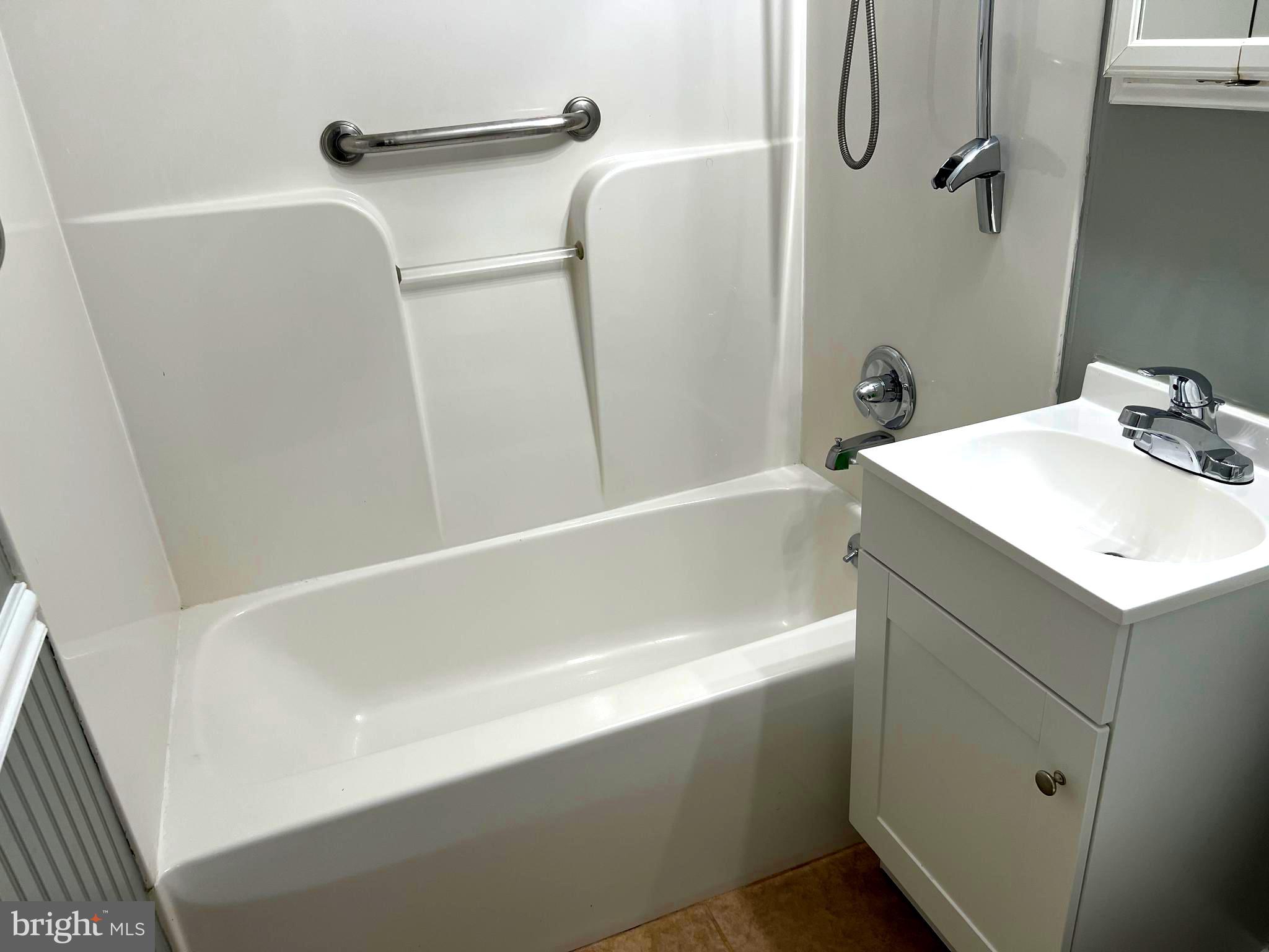 RIVIERA ISLE - Residential