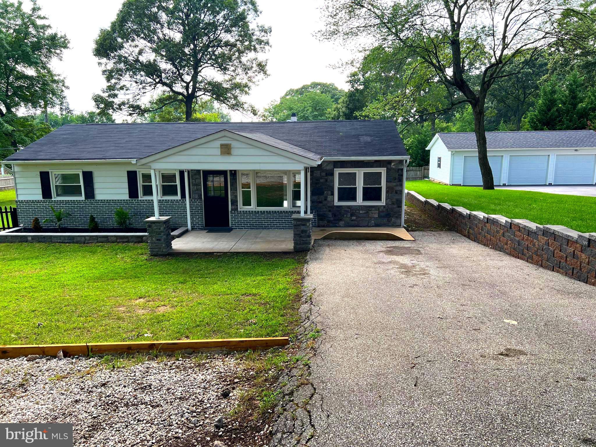 RIVIERA ISLE - Residential