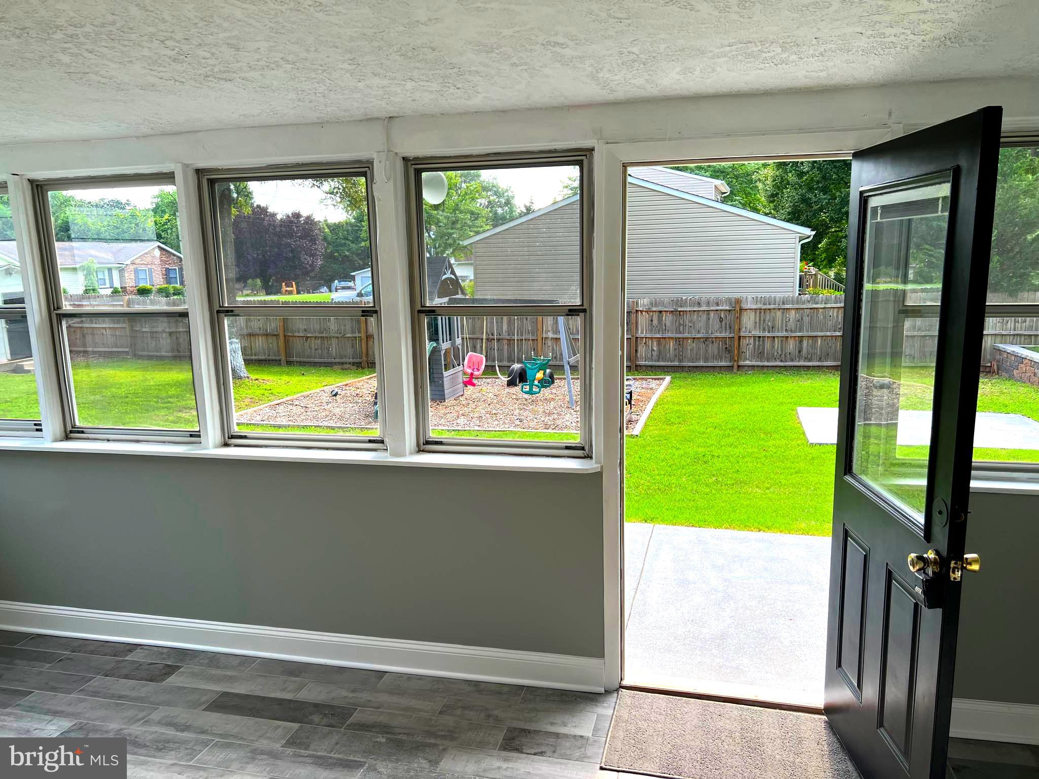 RIVIERA ISLE - Residential